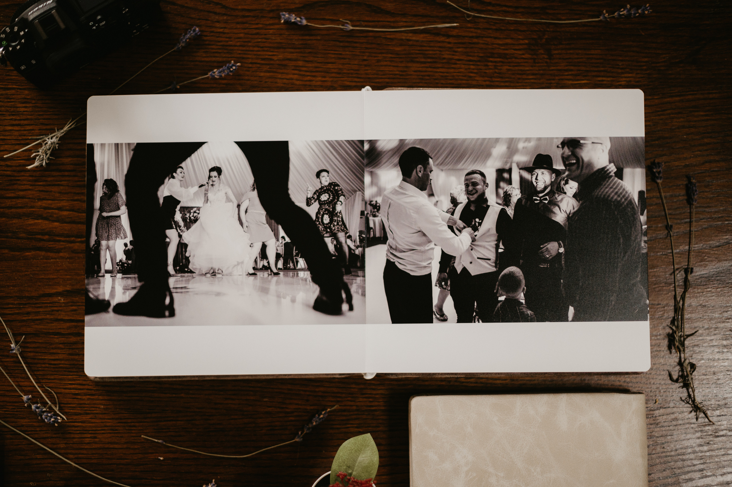 Albume foto - Wedding Box din lemn. Valentin Melen - fotograf de nunta 🤍