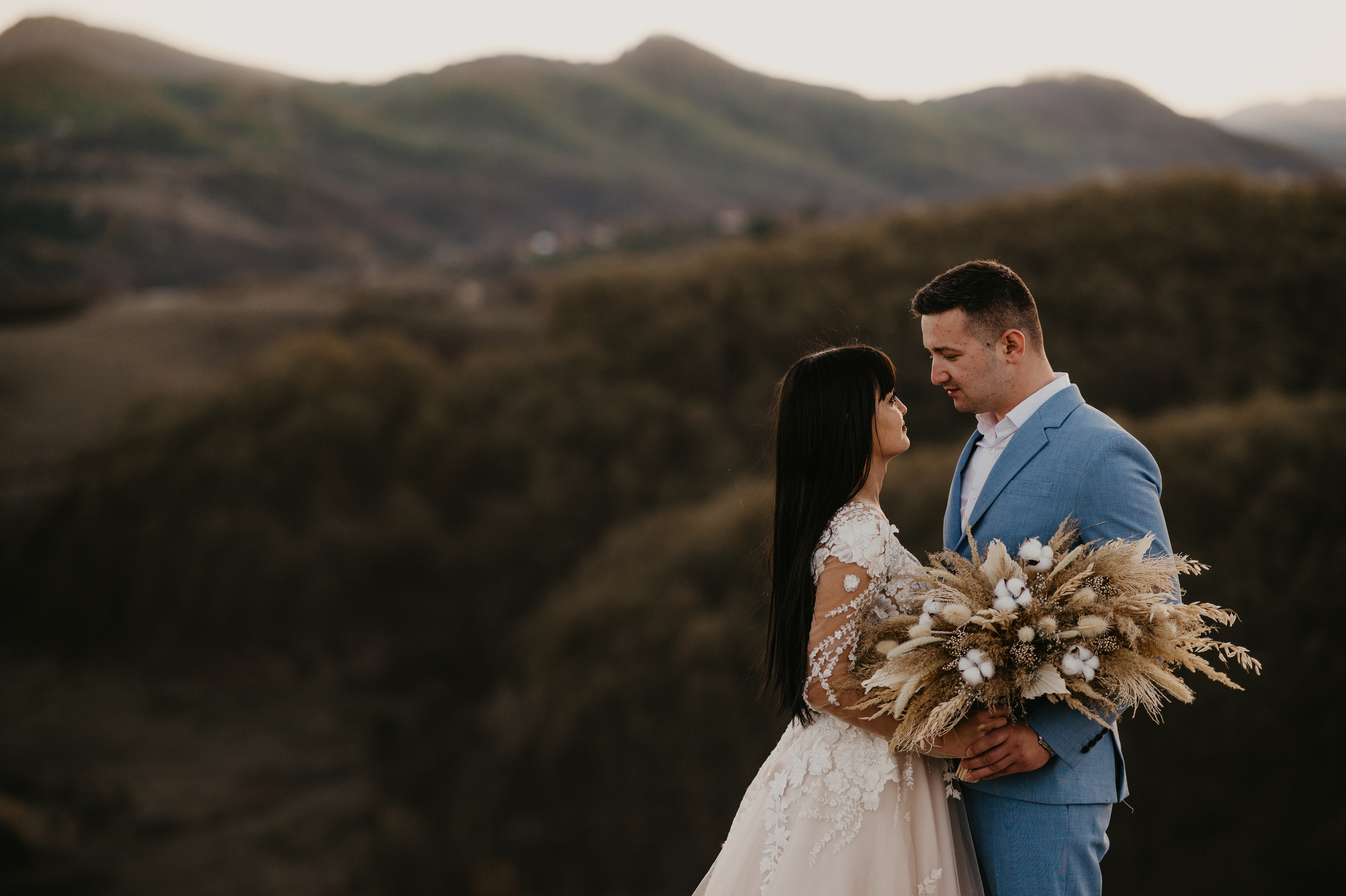 Cosmin si Irina: Povestea iubirii din Ponoarele, Mehedinti. Valentin Melen - fotograf de nunta 🤍