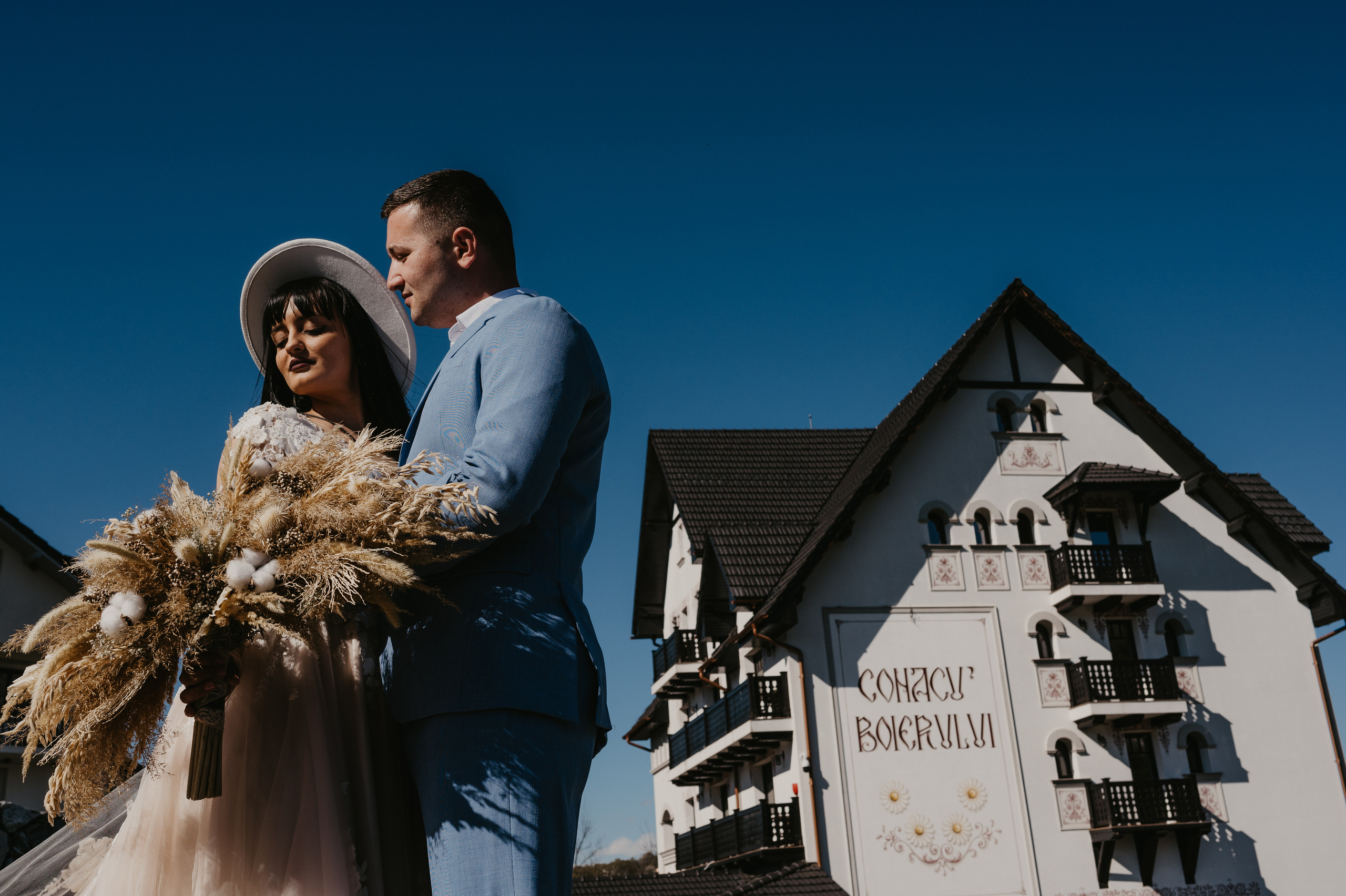 Cosmin si Irina: Povestea iubirii din Ponoarele, Mehedinti. Valentin Melen - fotograf de nunta 🤍