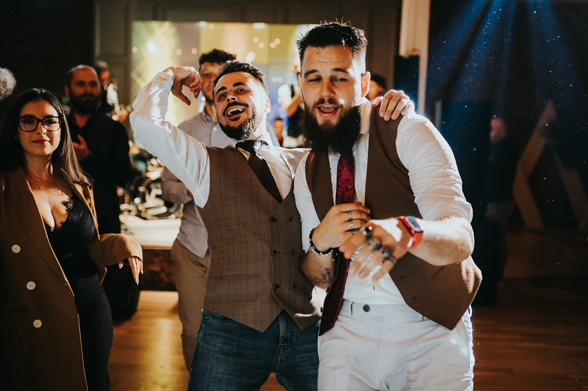 Dream wedding in Boho style at Heldsdorf Mansion in Brasov. Valentin Melen — wedding photographer