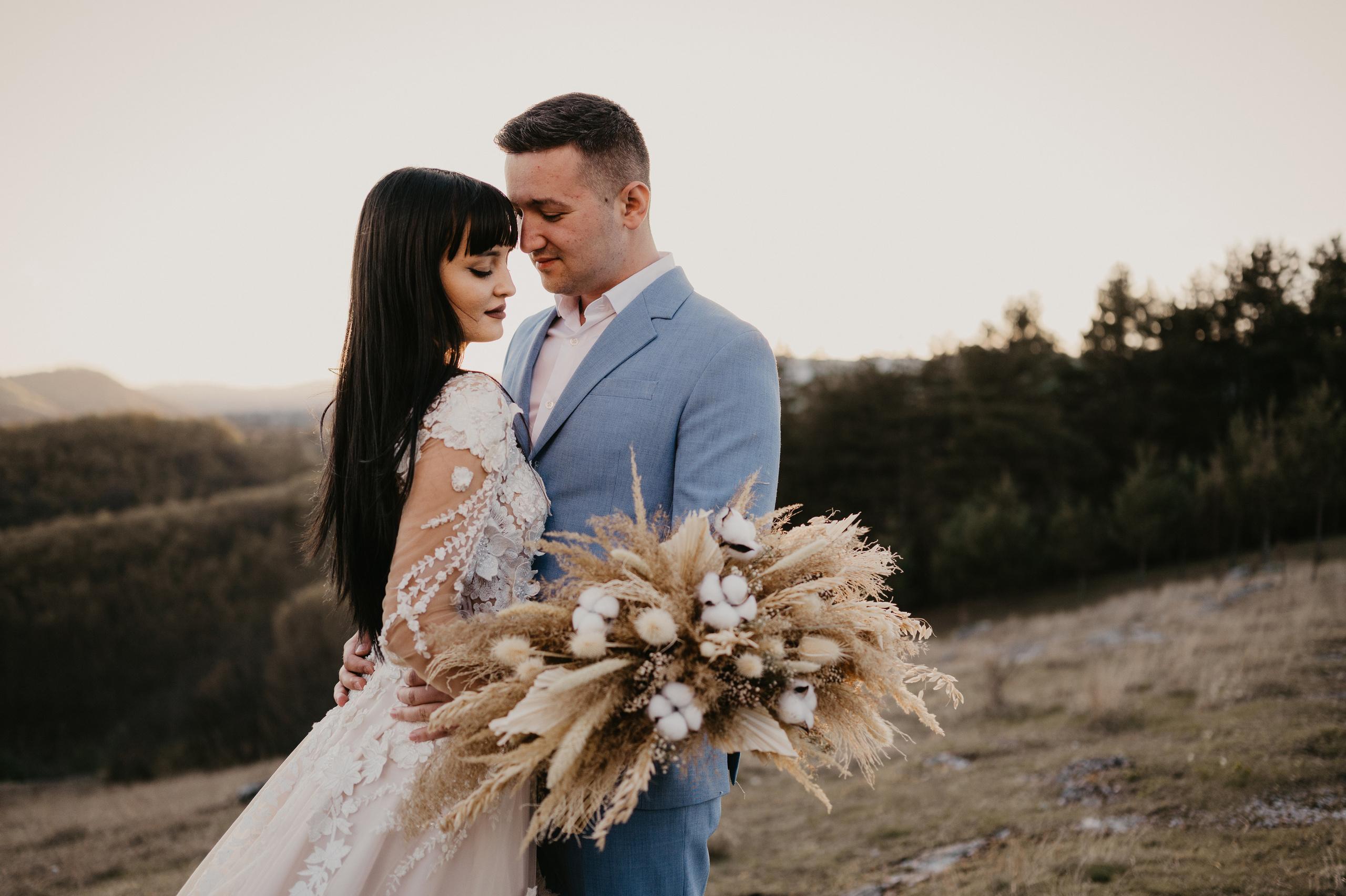 Cosmin si Irina: Povestea iubirii din Ponoarele, Mehedinti. Valentin Melen - fotograf de nunta 🤍