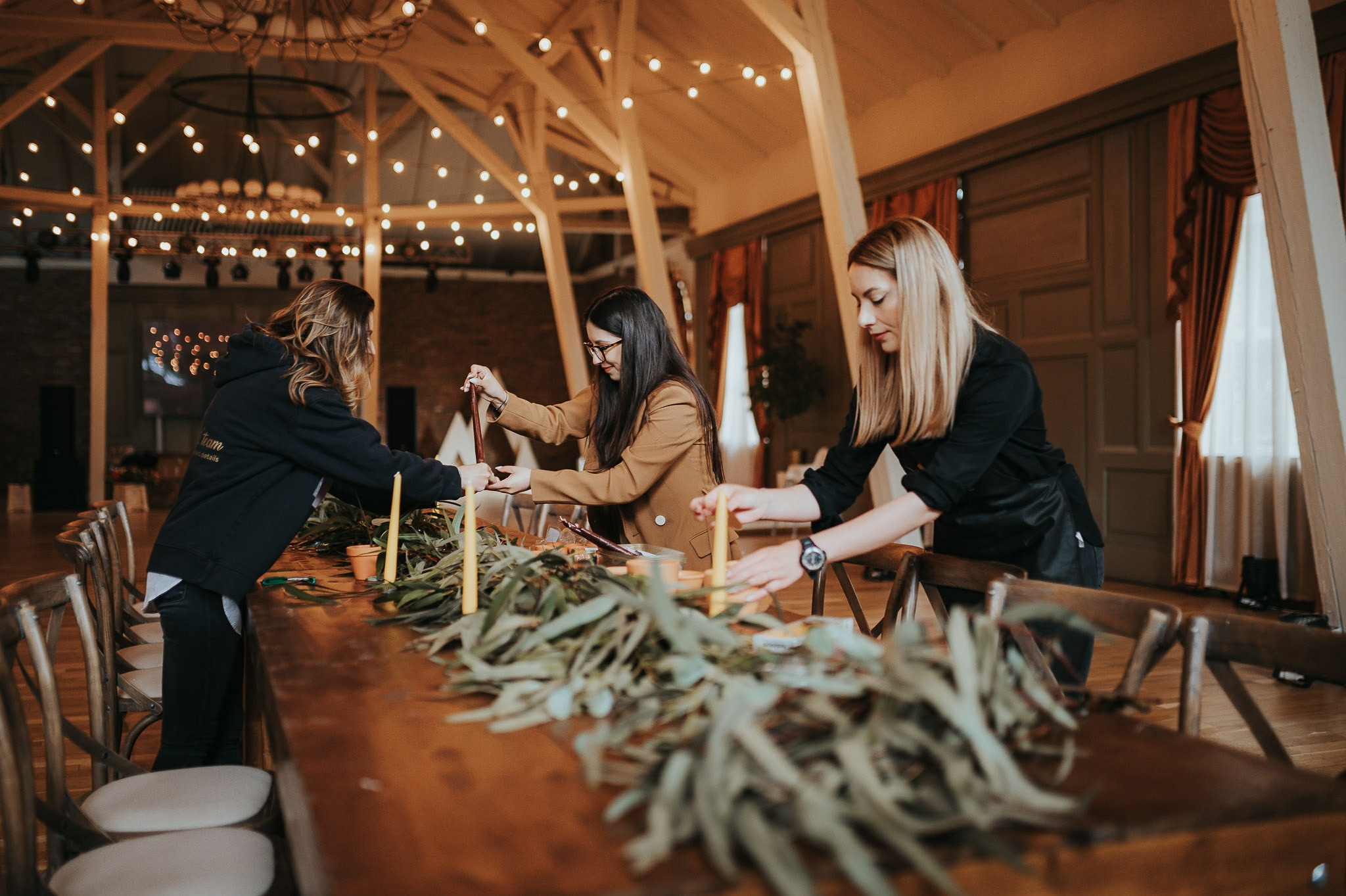 Dream wedding in Boho style at Heldsdorf Mansion in Brasov. Valentin Melen — wedding photographer