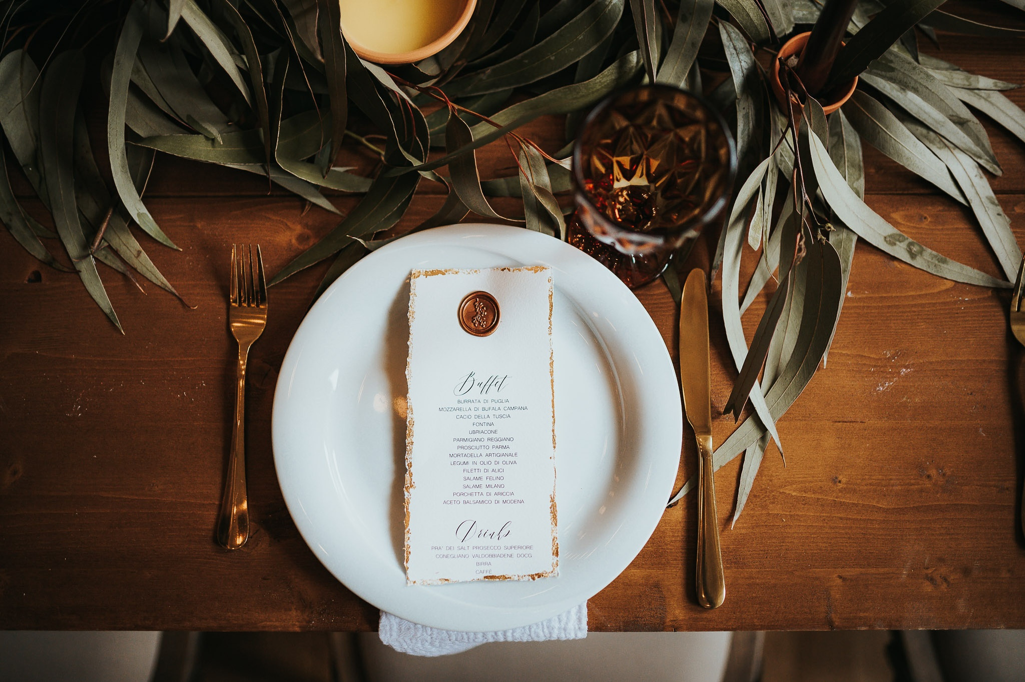 Dream wedding in Boho style at Heldsdorf Mansion in Brasov. Valentin Melen — wedding photographer