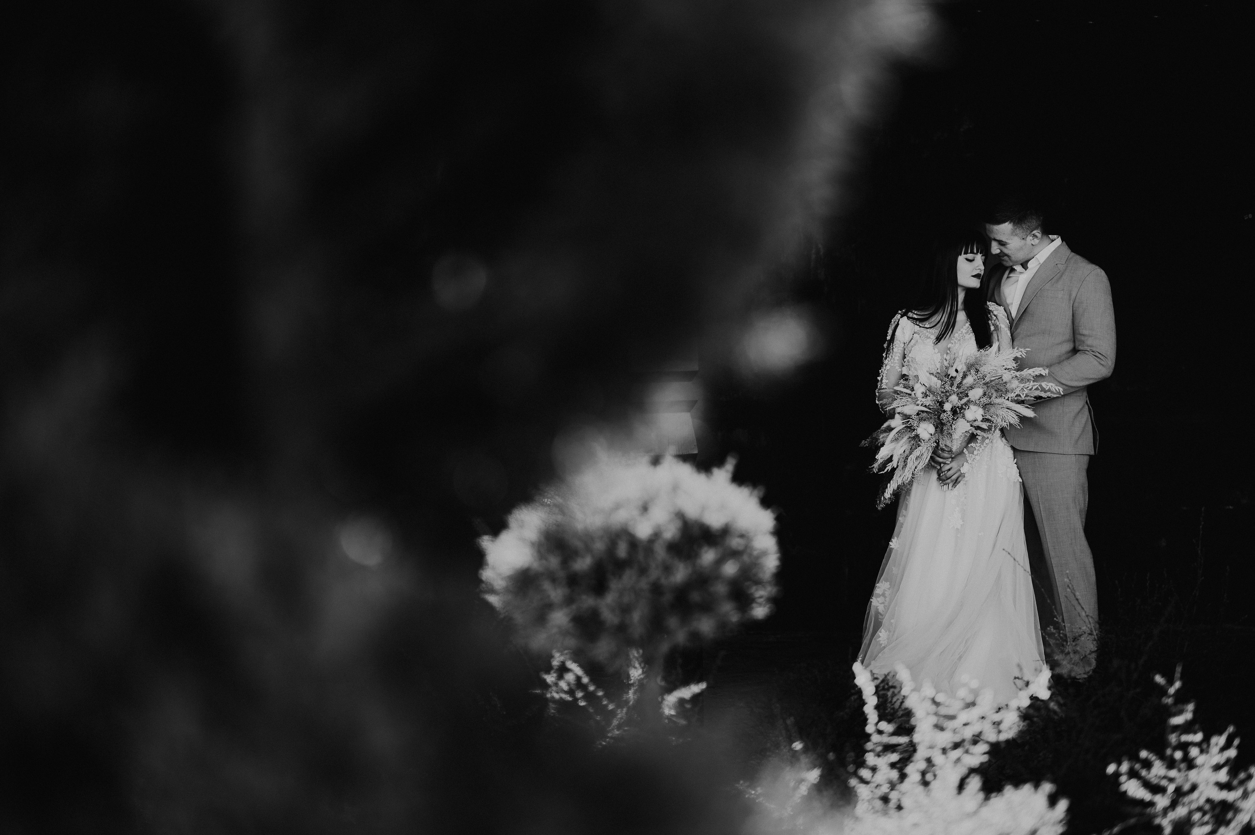 Cosmin si Irina: Povestea iubirii din Ponoarele, Mehedinti. Valentin Melen - fotograf de nunta 🤍