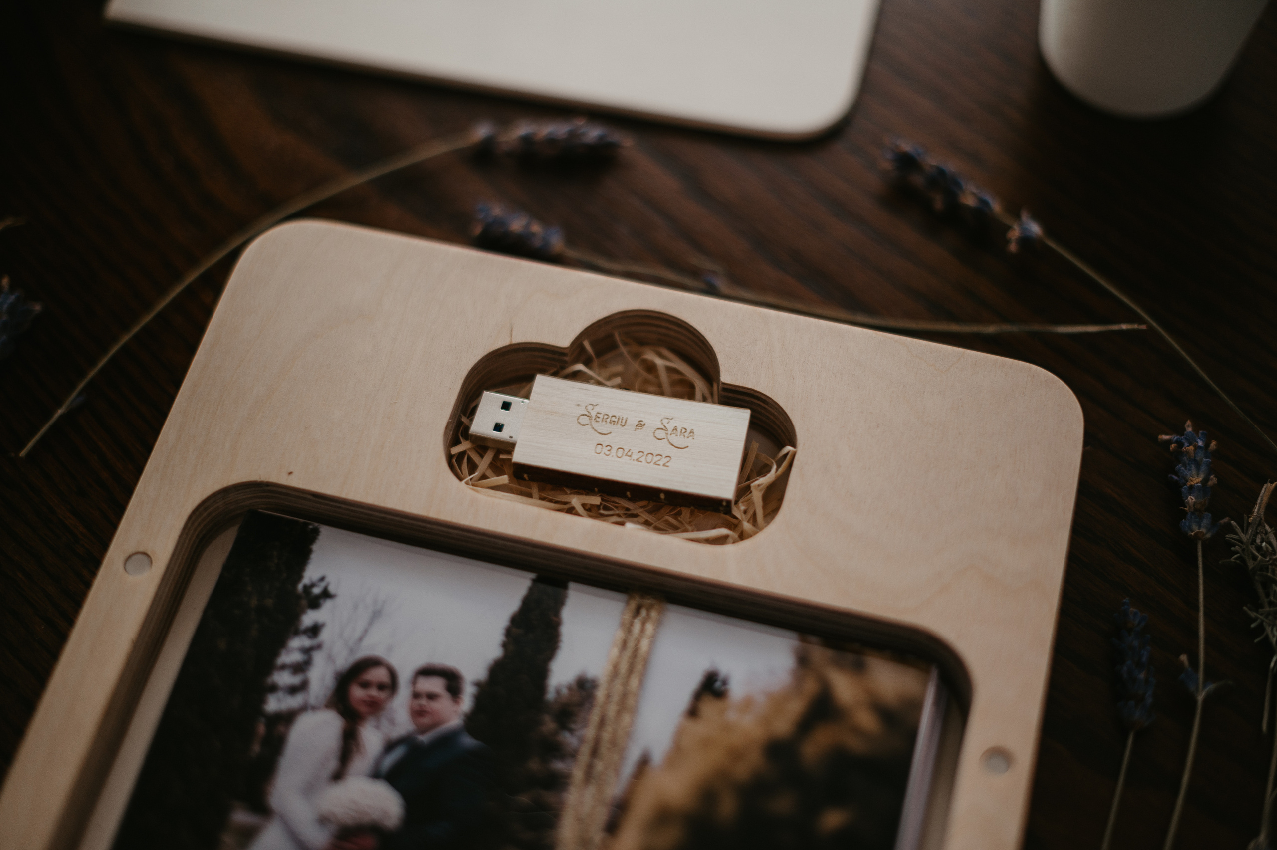 Albume foto - Wedding Box din lemn. Valentin Melen - fotograf de nunta 🤍