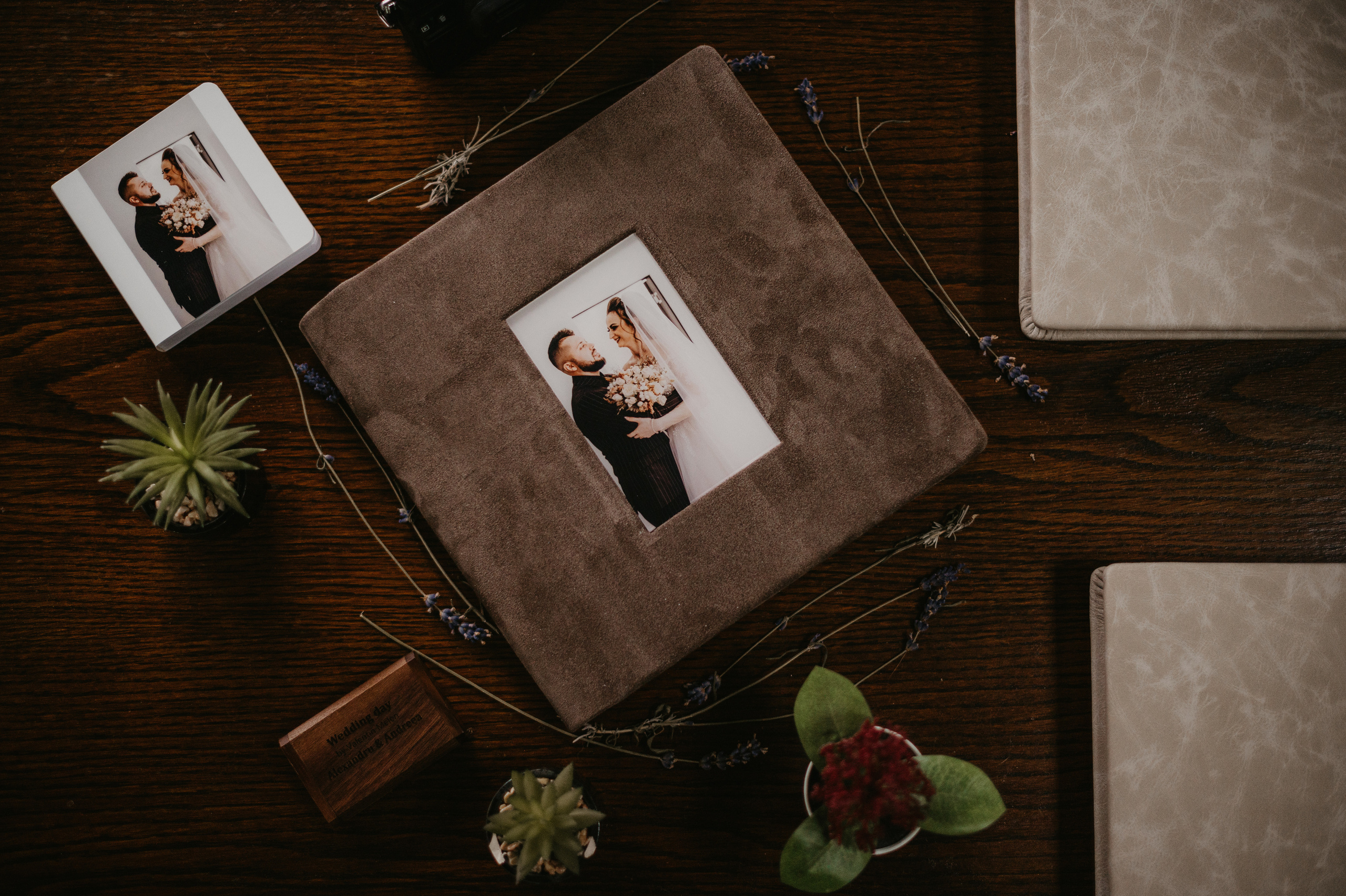 Albume foto - Wedding Box din lemn. Valentin Melen - fotograf de nunta 🤍