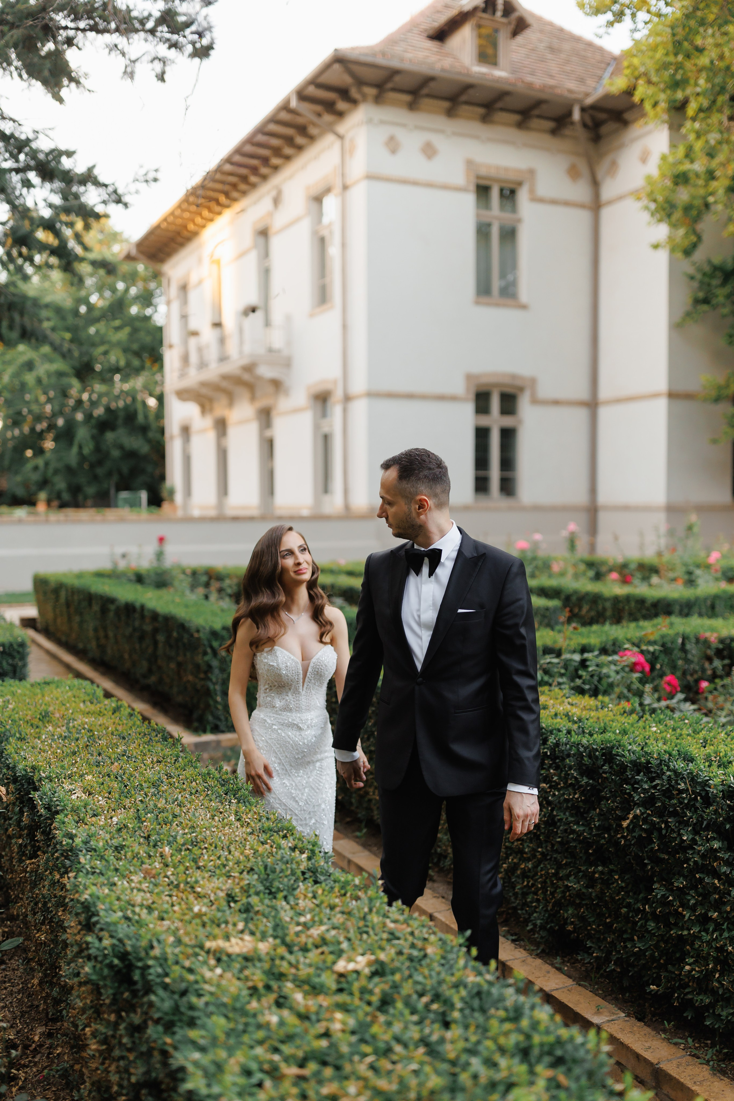 After Wedding Bianca + Nicu | Trash the dress Bucuresti | Domeniul Manasia. Fotograf nunta Bucuresti - Manu Ivanciu
