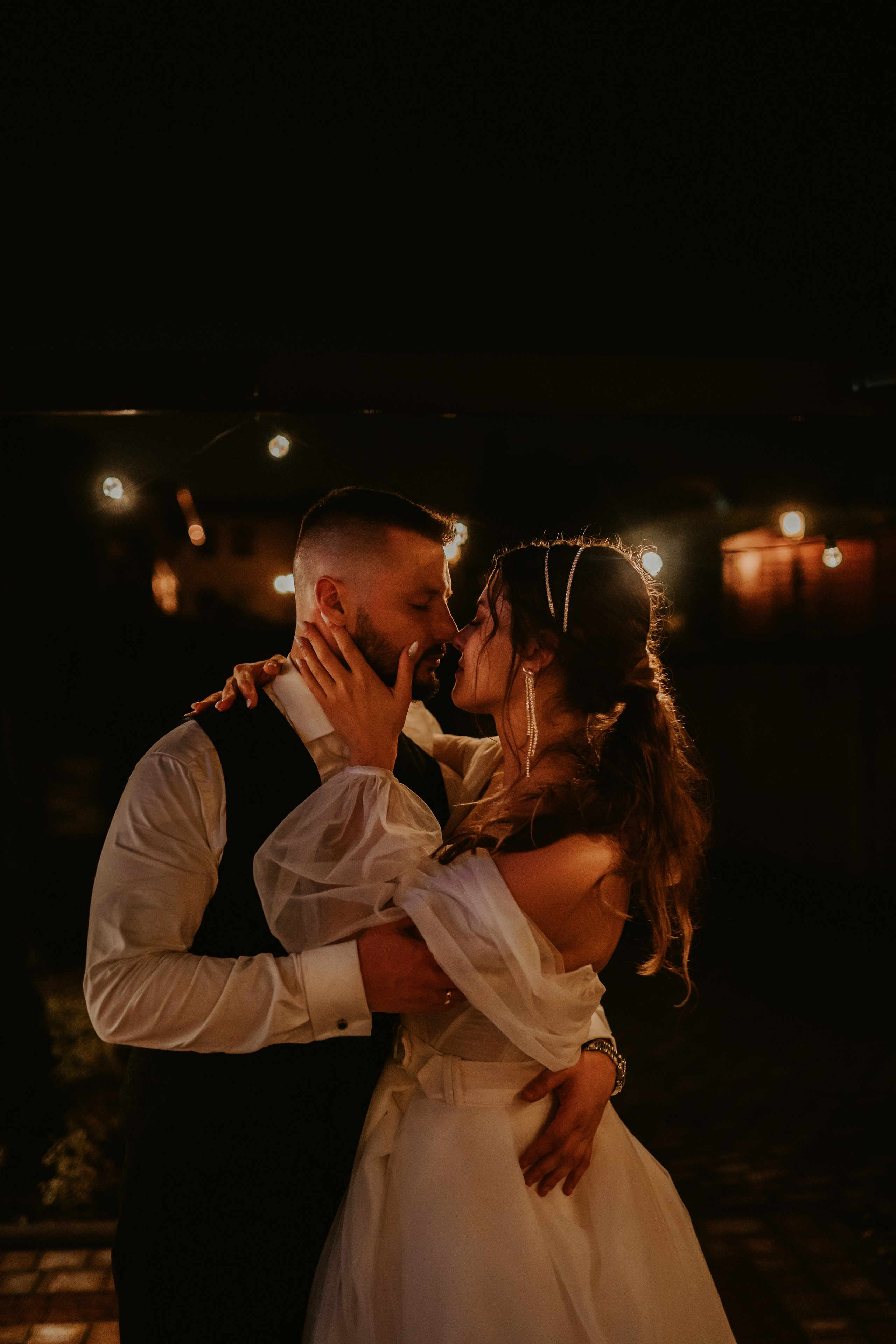 Sala Koralowa w Jaworzu: Opowieść o ślubie Nikoli i Kacpra. Karkowskafoto - fotografia miłości