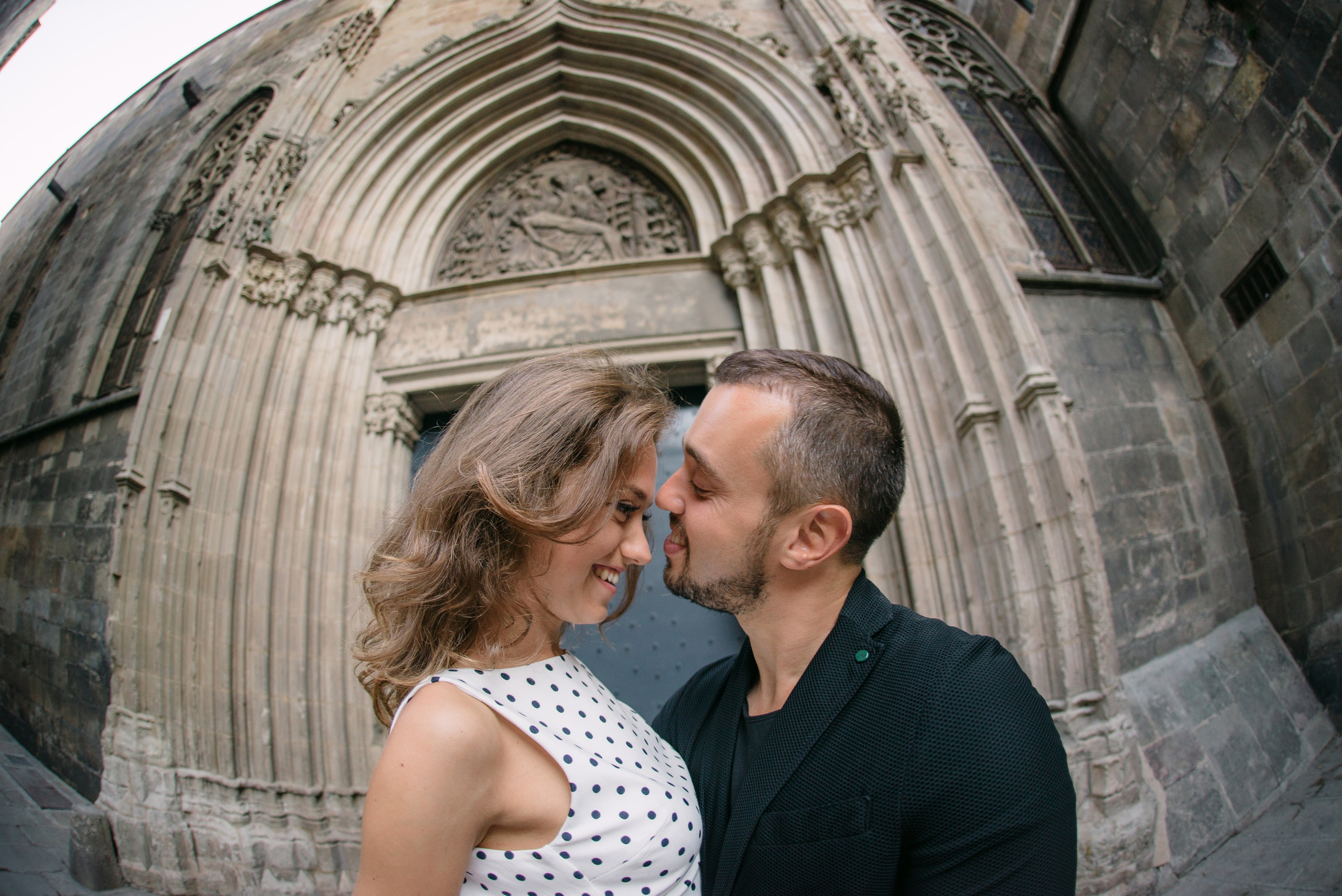 Nadia&Leo sesión fotográfica en Barcelona. Fotógrafo profesional Bilbao