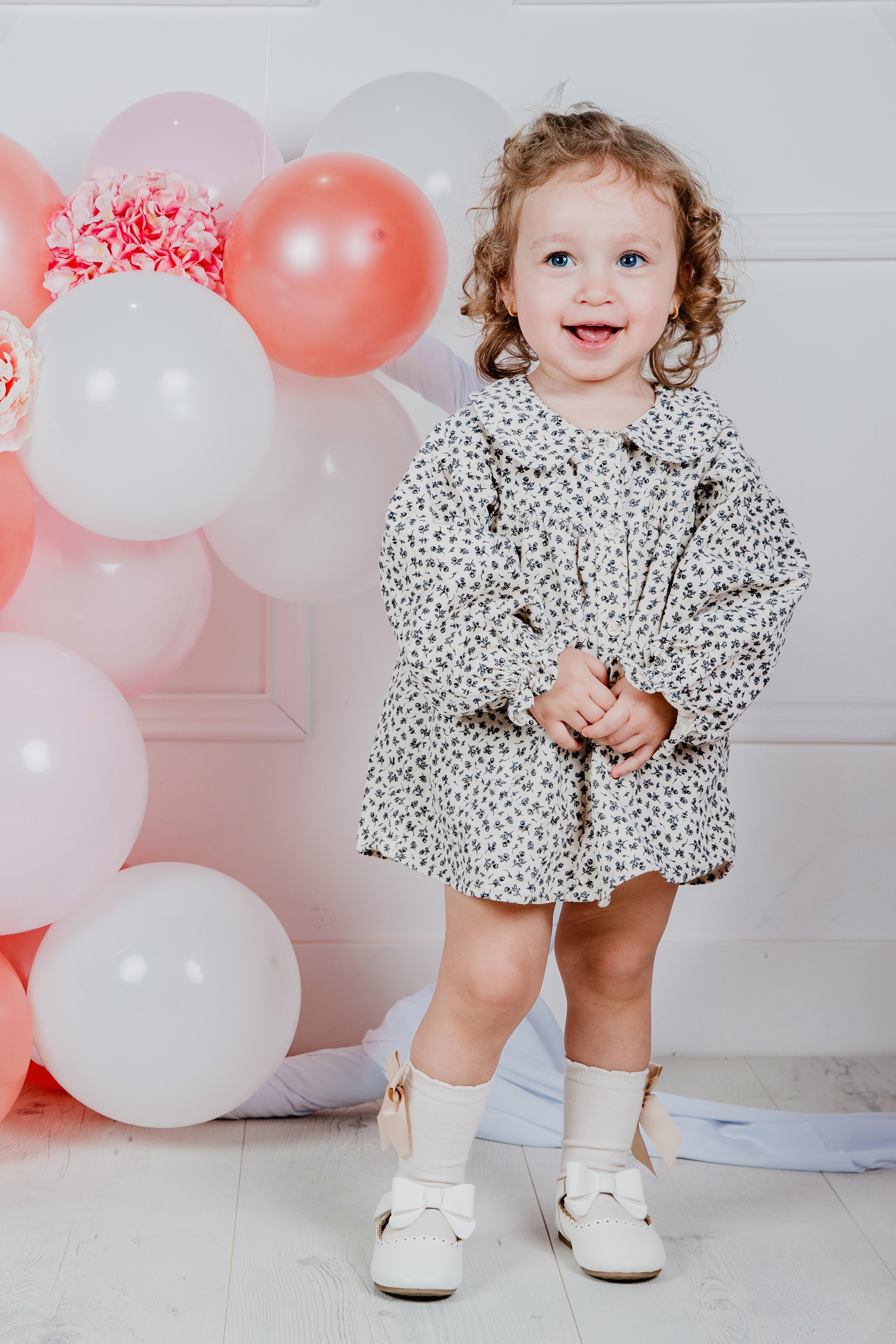 Sesión de Fotos de Cumpleaños en Madrid | Smash Cake, 15, 19, 40 Años – Rainbox Estudio. Rainbox Estudio de Fotografía