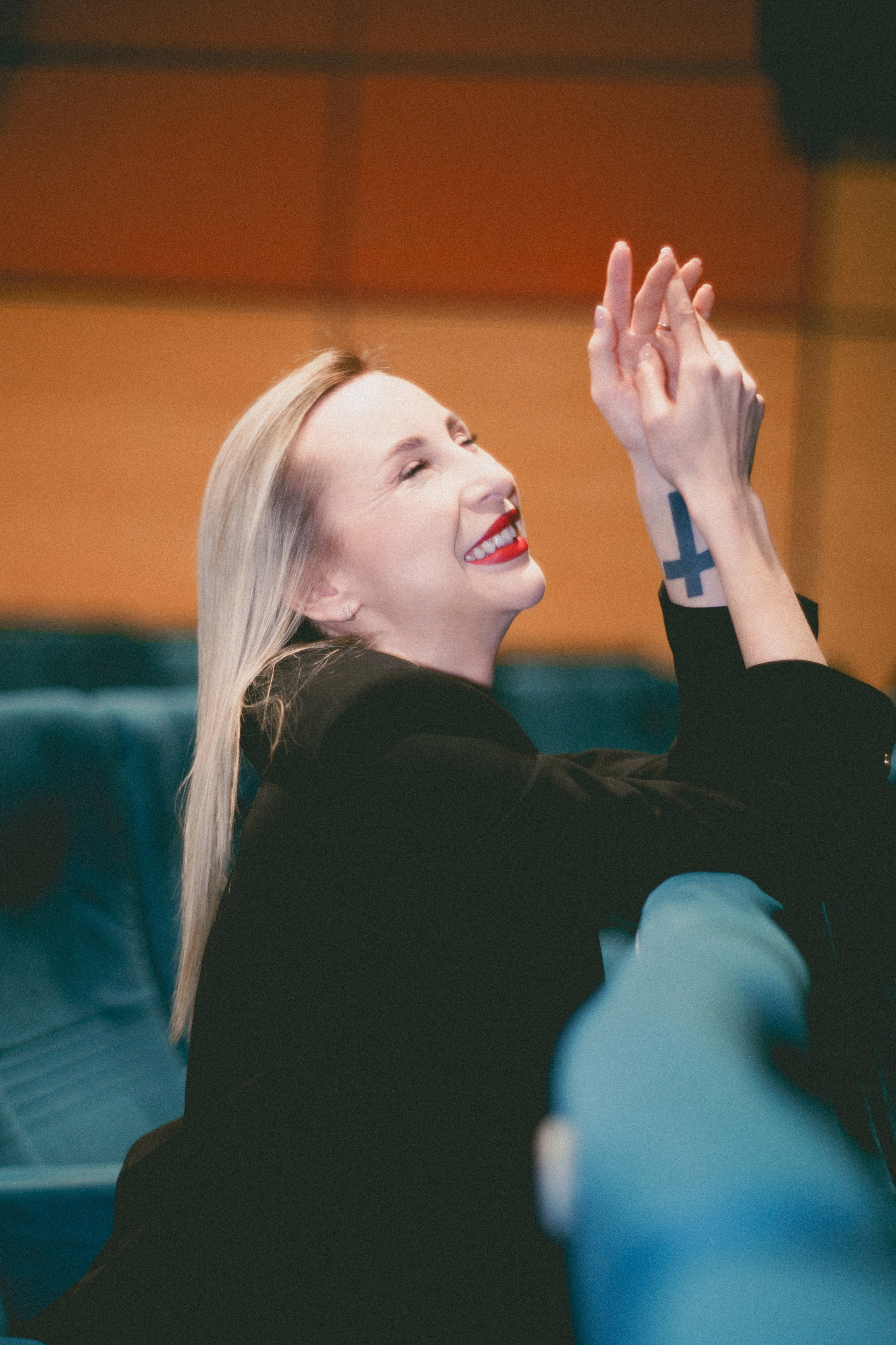 Parallels Photo project with Alina and Eleni. Photographer in Greece Kristina