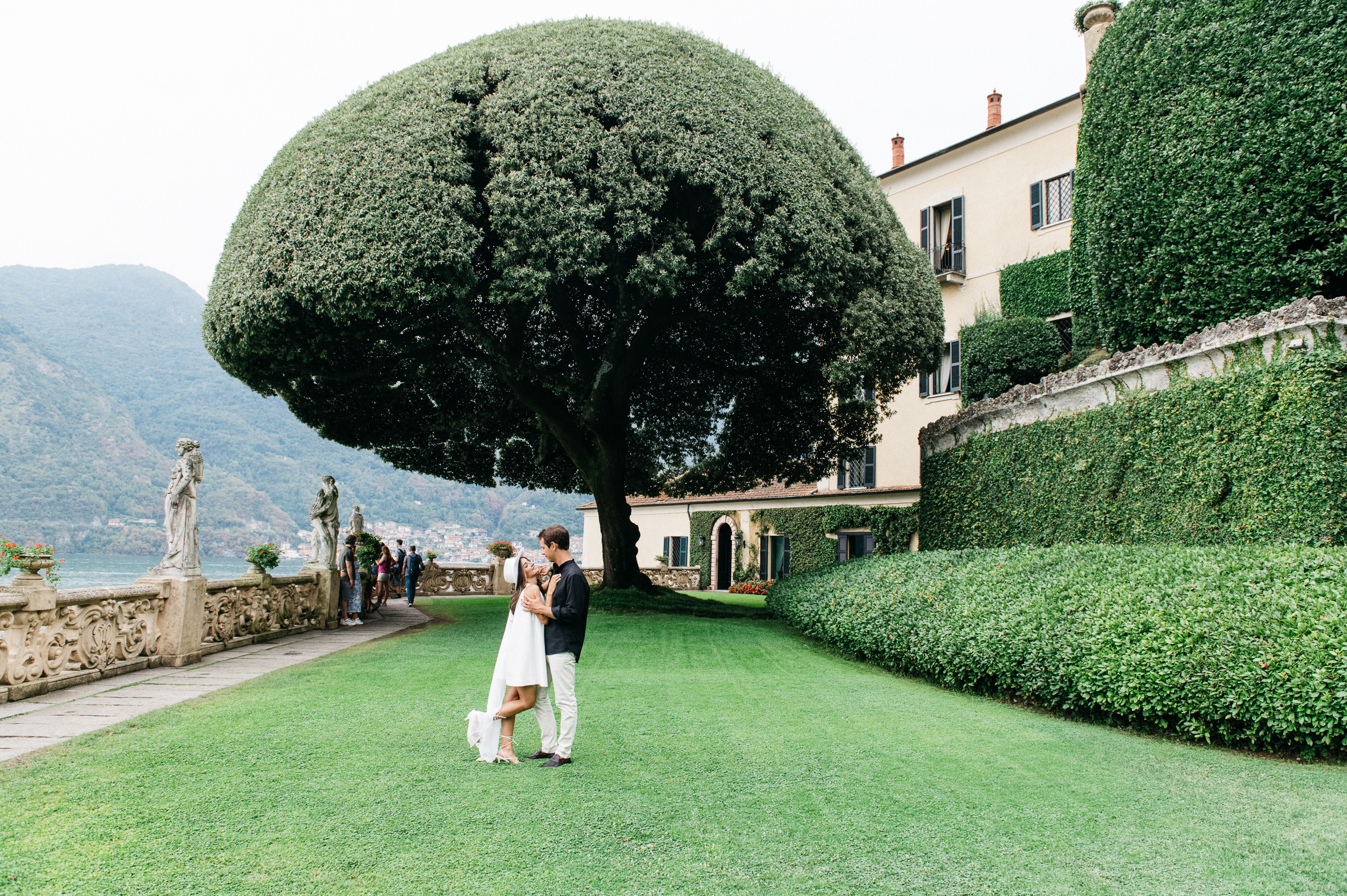 Roza & Artem, Lake Como. Lake Como Photographer — Proposal | Wedding | Elopement