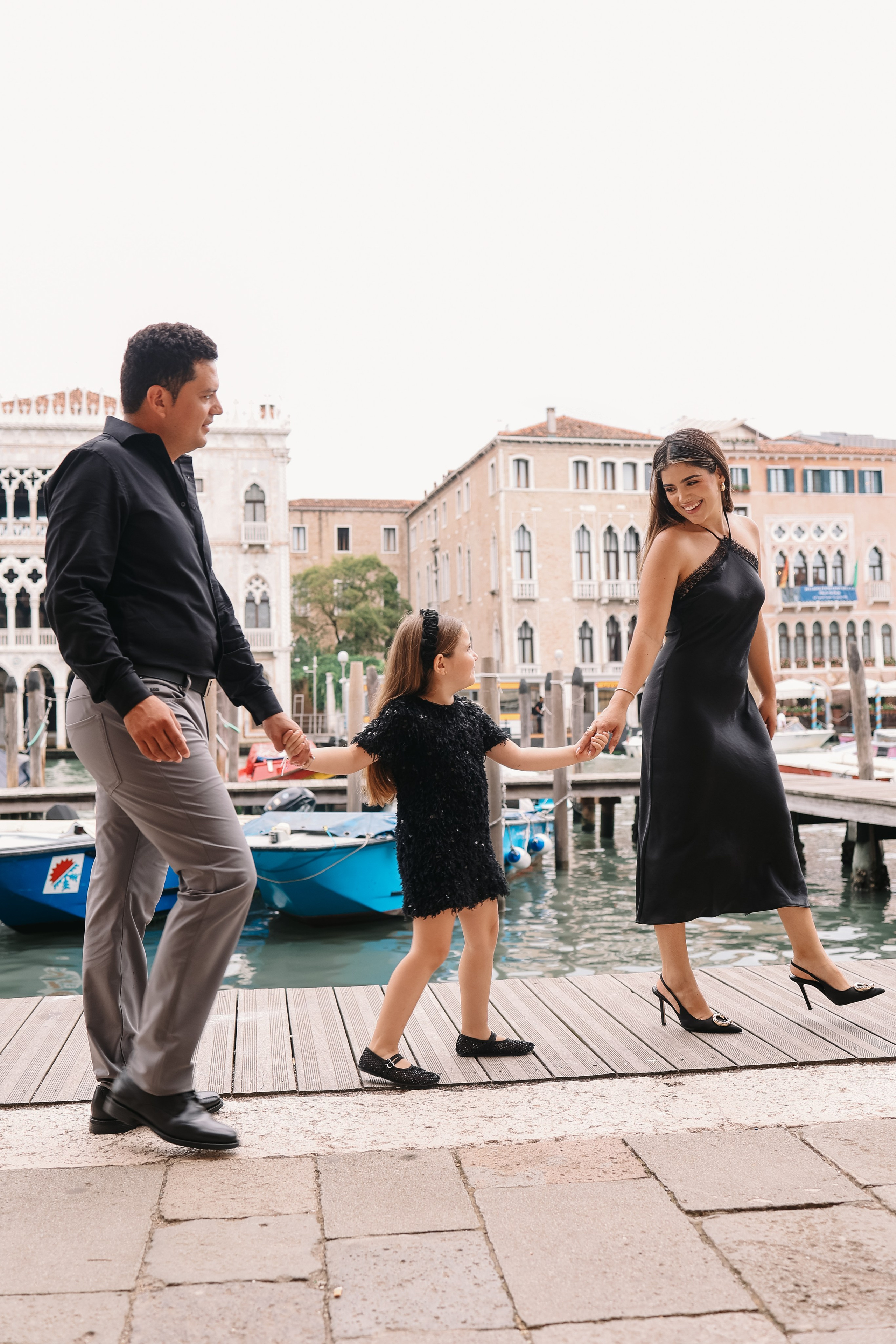 Family photographer in Venice
