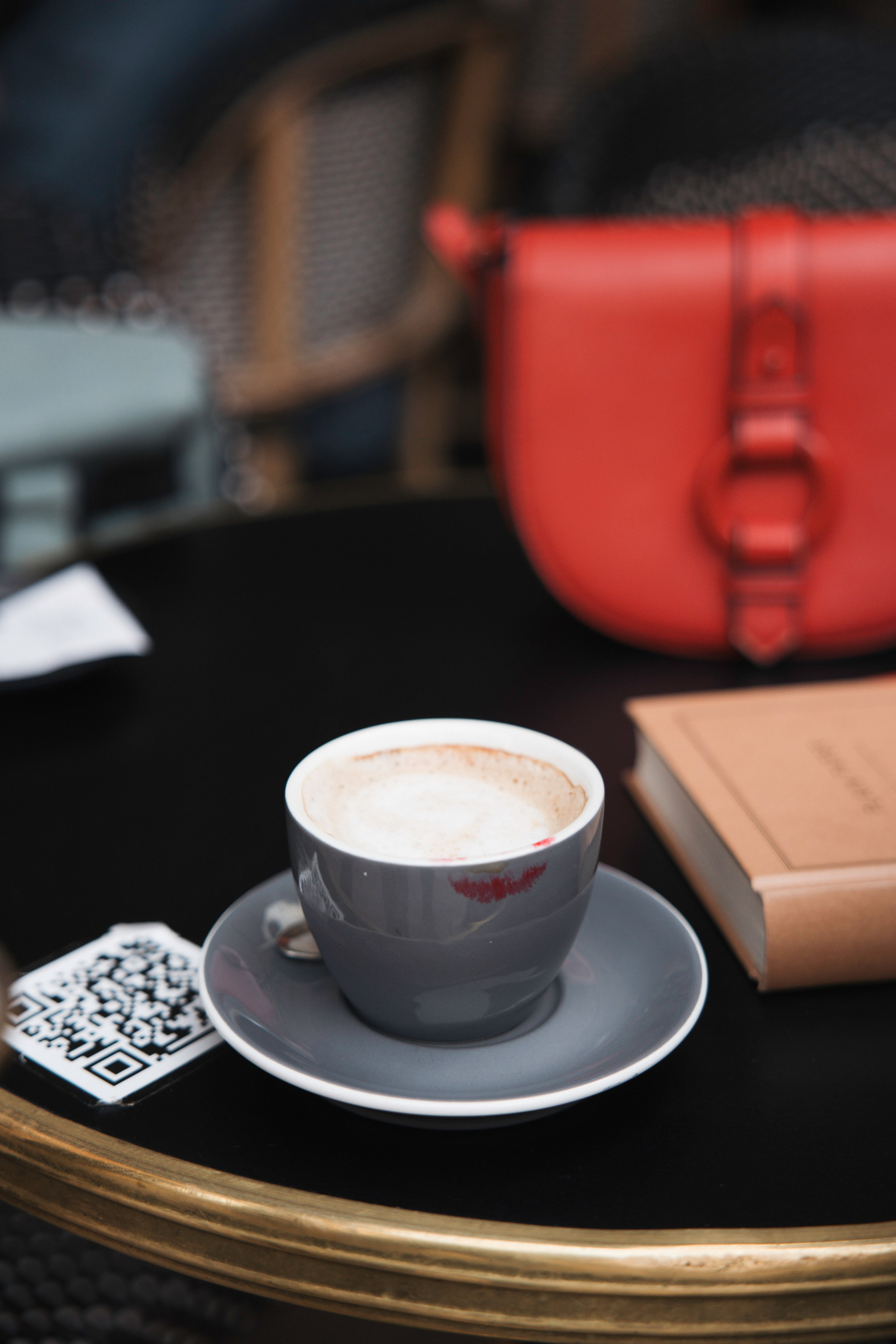 Personal Brand photoshoot in Toulouse. Eugenie Smirnova — wedding, corporate and lifestyle photographer in Toulouse and Southwest France