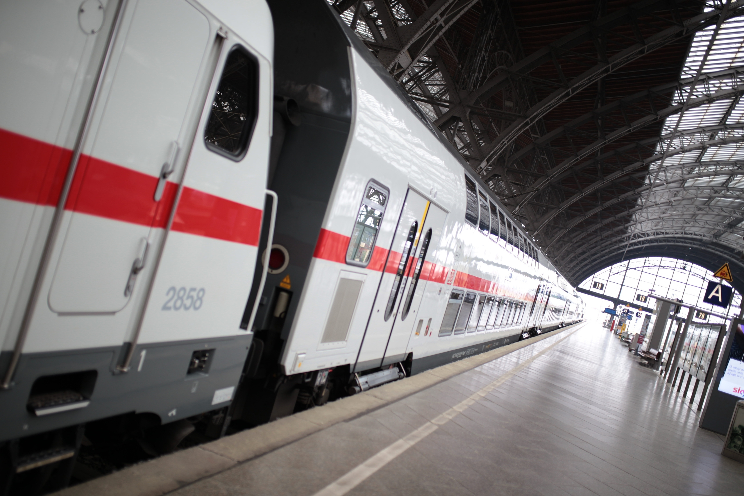 Moody color palette optimized for travel photography. Mark Smilyanic | Portrait and Adventure Photographer from Belgrade