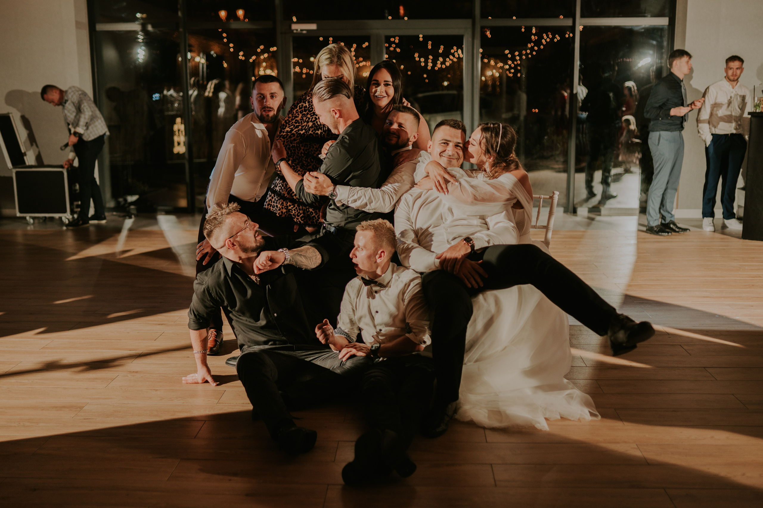 Sala Koralowa w Jaworzu: Opowieść o ślubie Nikoli i Kacpra. Karkowskafoto - fotografia miłości