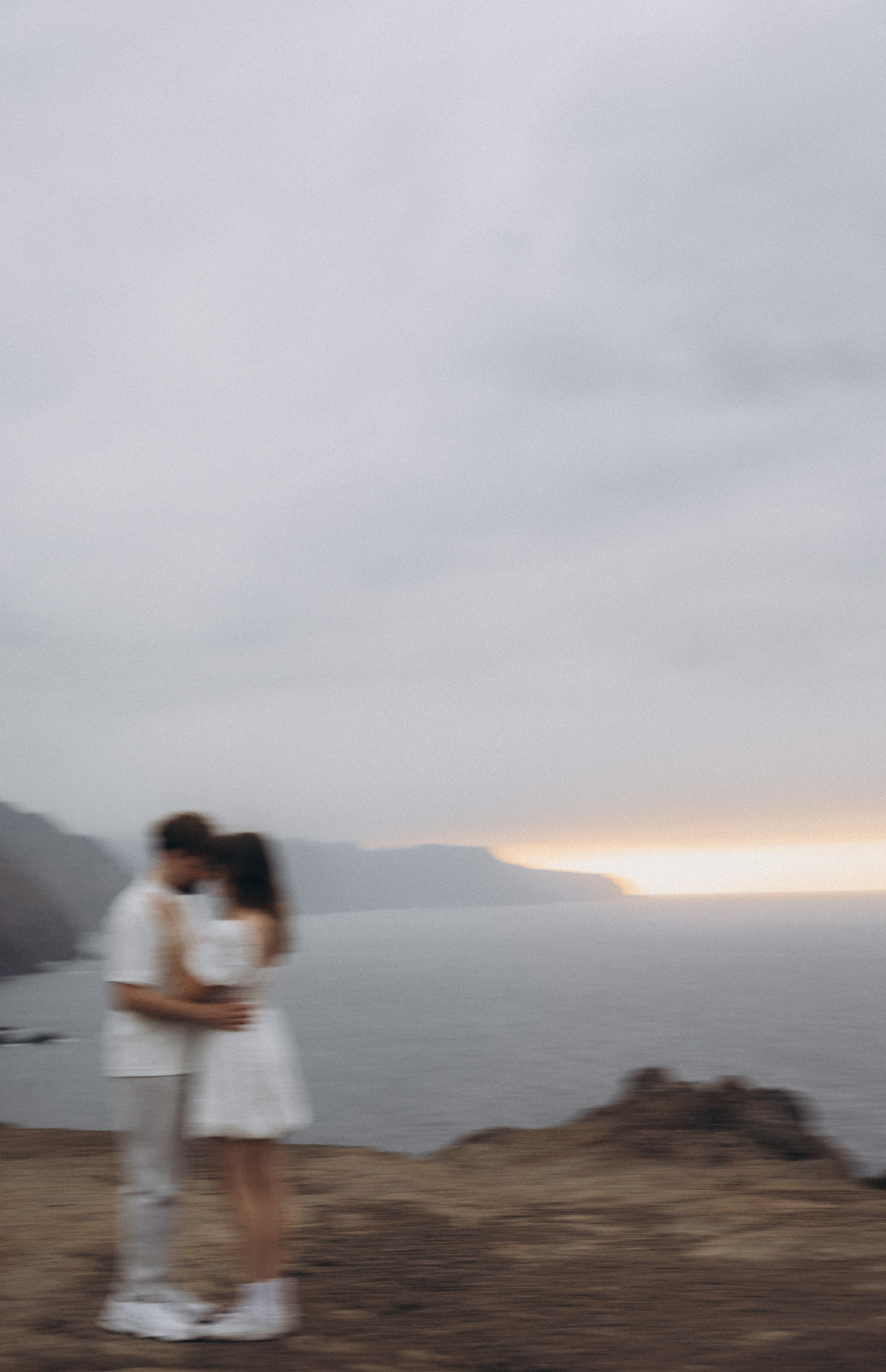 Surprise marriage proposal in São Lourenço, Madeira – romantic couple photography on dramatic coastal cliffs