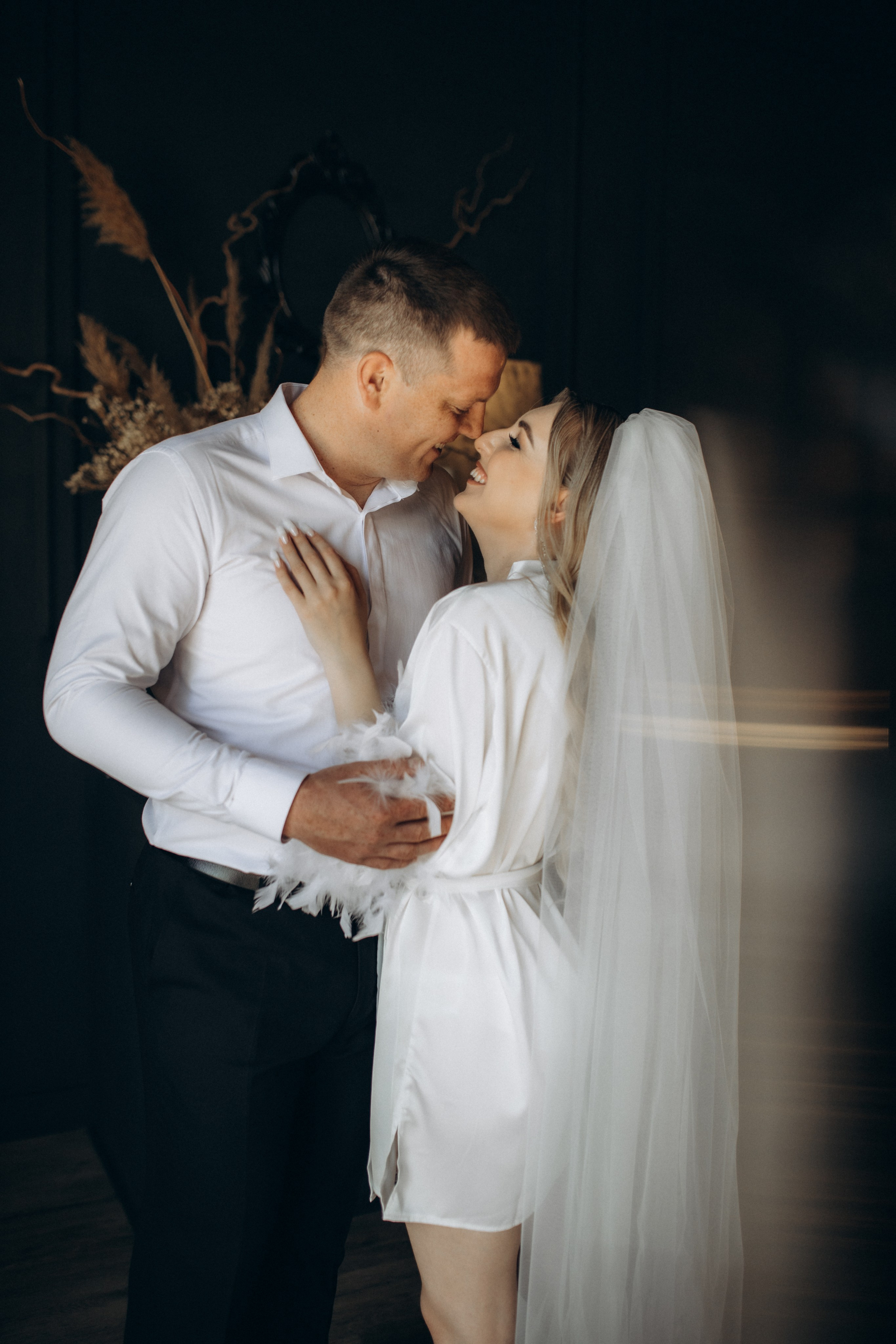 Nikolly & Constantin. Home