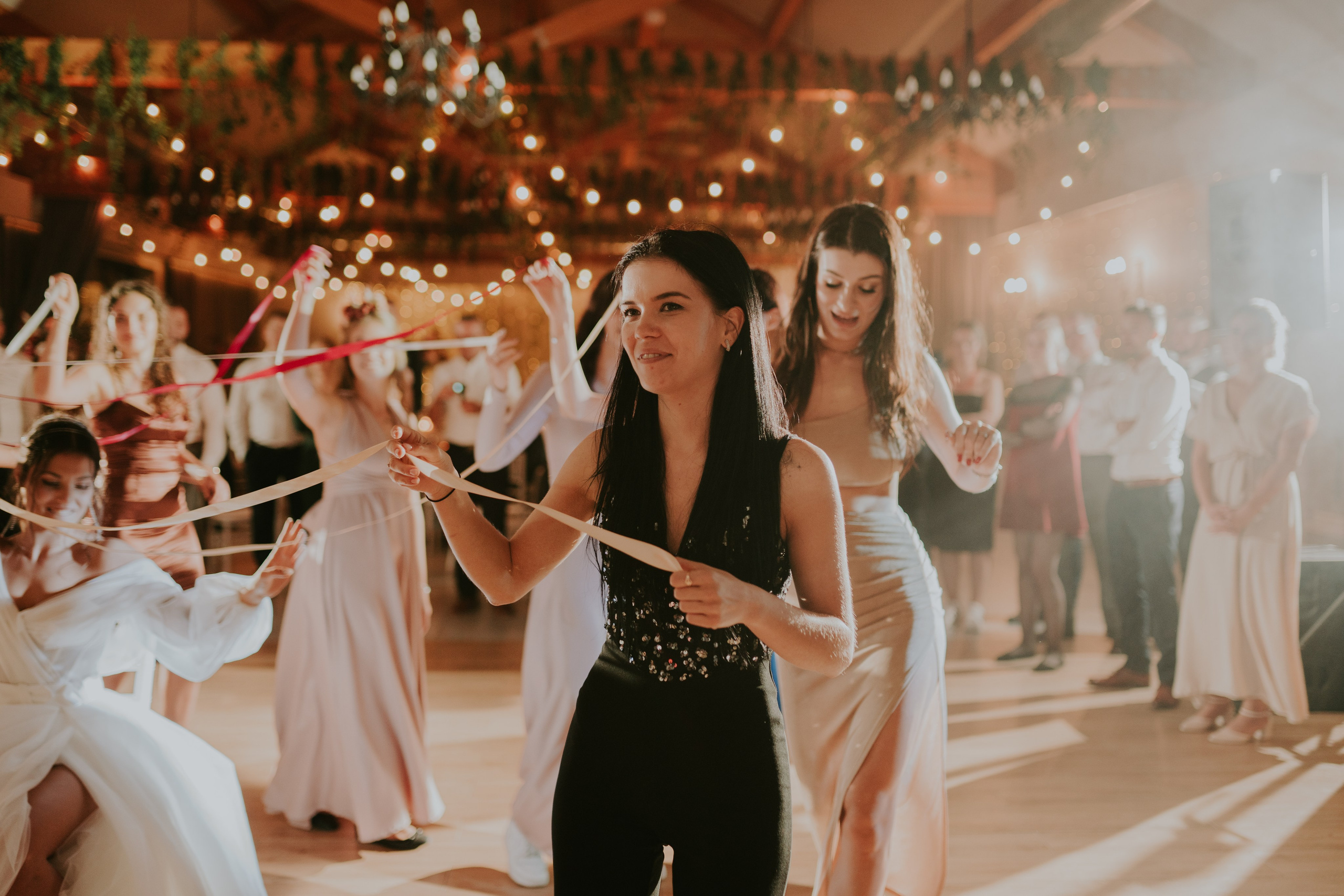 Sala Koralowa w Jaworzu: Opowieść o ślubie Nikoli i Kacpra. Karkowskafoto - fotografia miłości