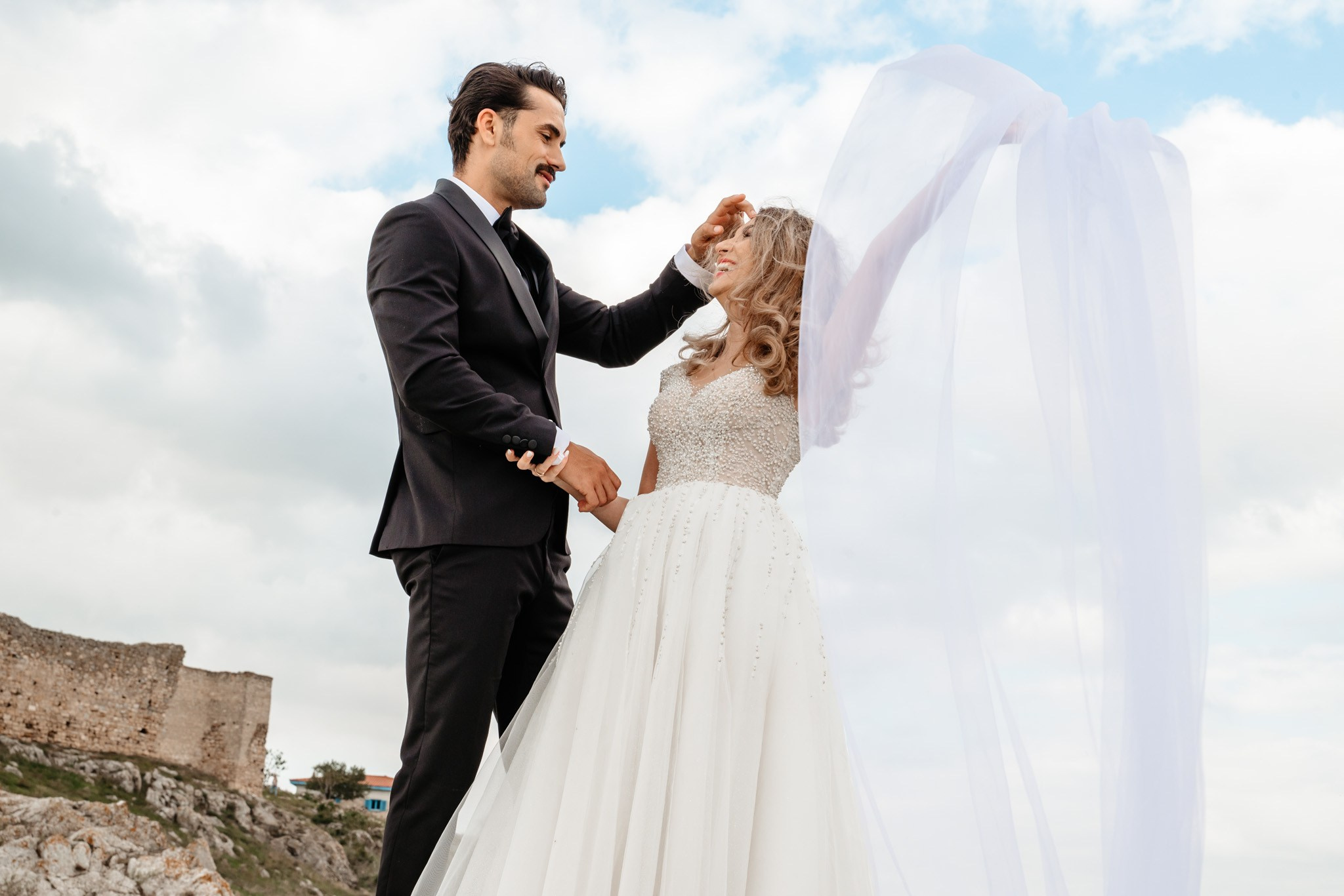 Alexandra & Robert. Www.besttalesstudio.com