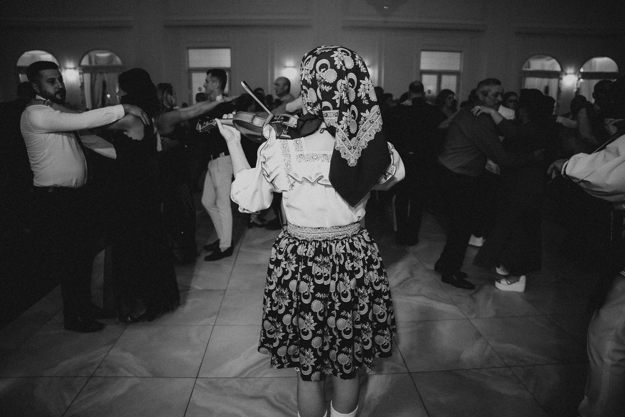 Rebeca & Laviniu. Dragosbaciuartphotographer