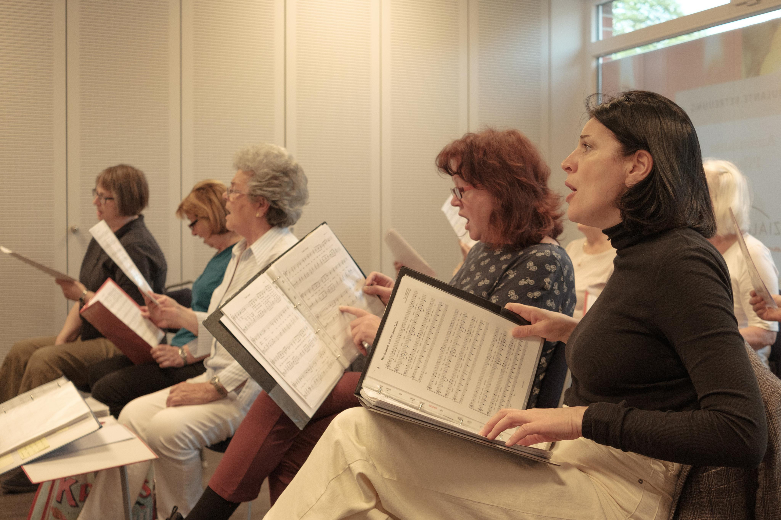 Svetlana is rehearsing with other members of the choir in Rahlstedt, Hamburg, May, 2022