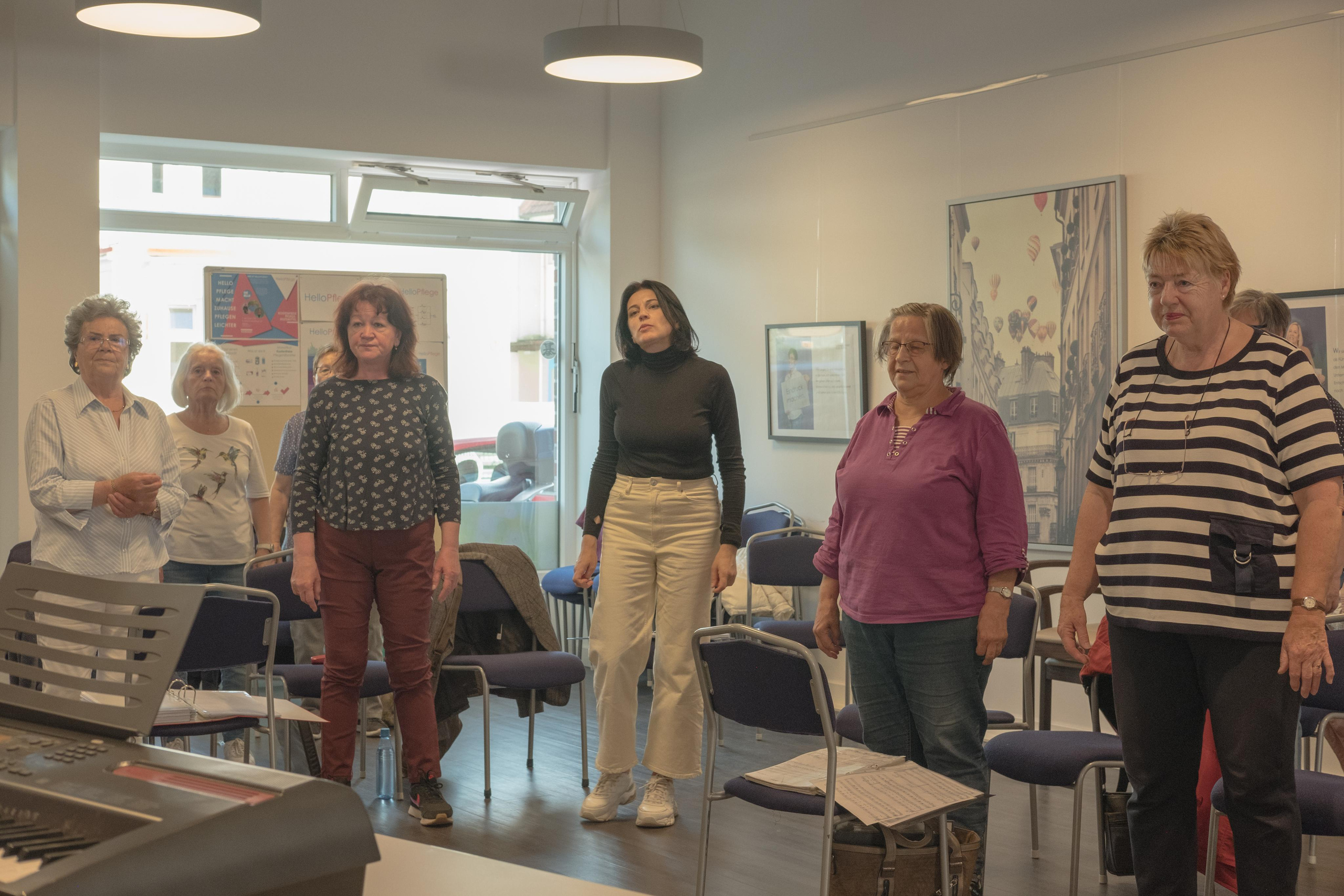 Svetlana is rehearsing with other members of the choir in Rahlstedt, Hamburg, May, 2022