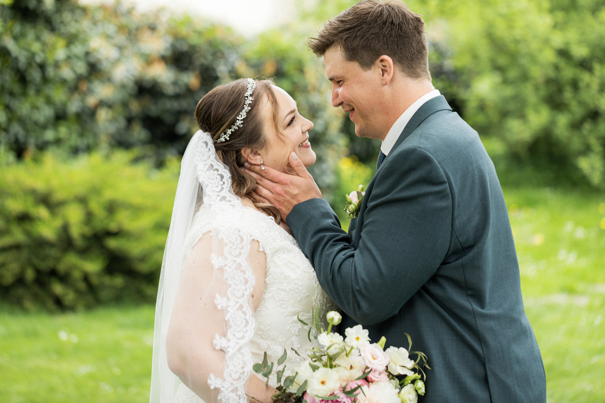 Kirchliche Trauung in Oerlinghausen. Hochzeitfotograf in Bielefeld