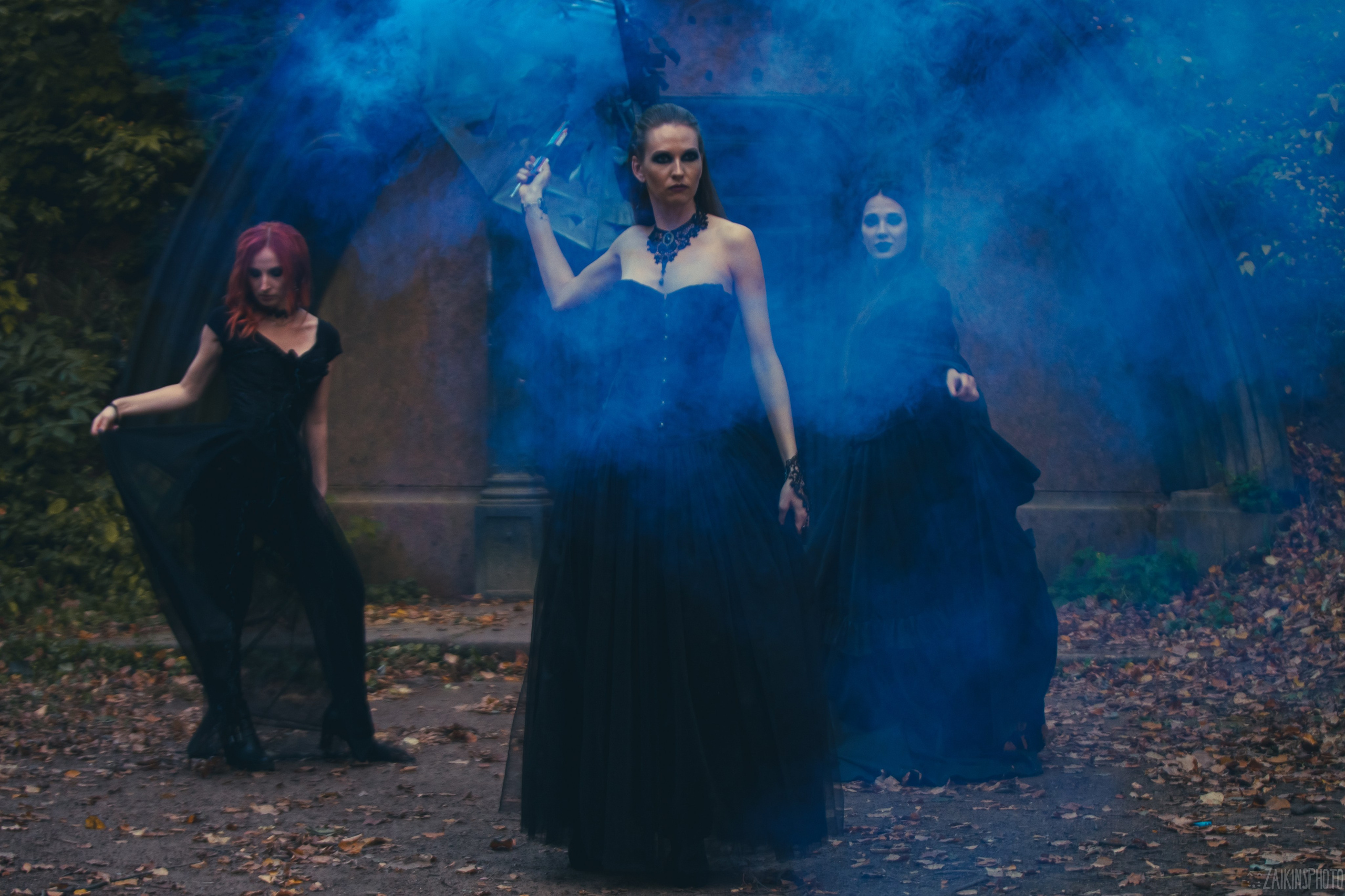 The Dark Autumn. Main