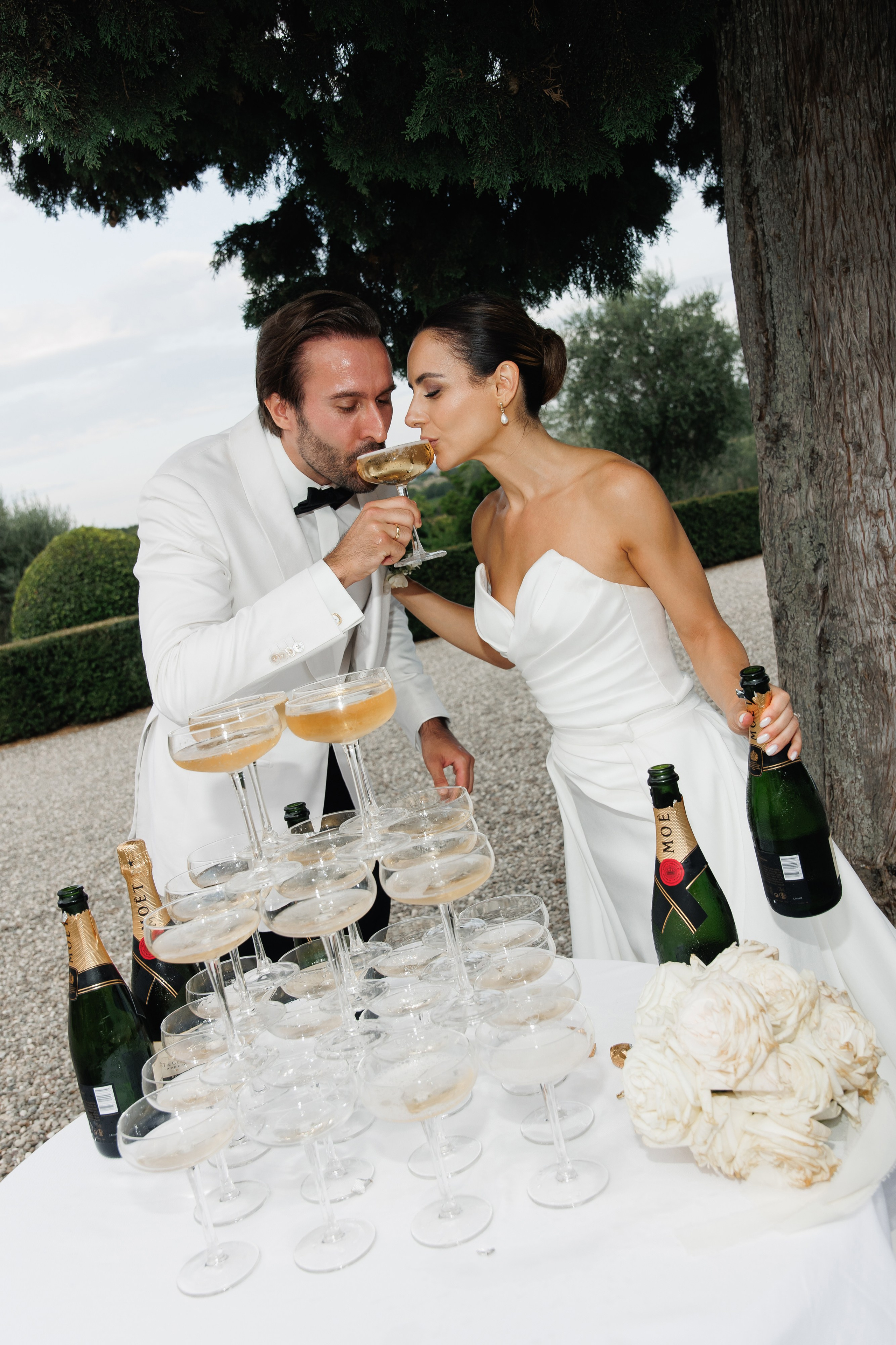 Wedding photographer Italy Rome, Tuscany, Lake Como, Sicily, Puglia. Wedding Photographer Rome Tuscany Como Sicily Puglia Amalfy Italy- Oksana Savenchuk