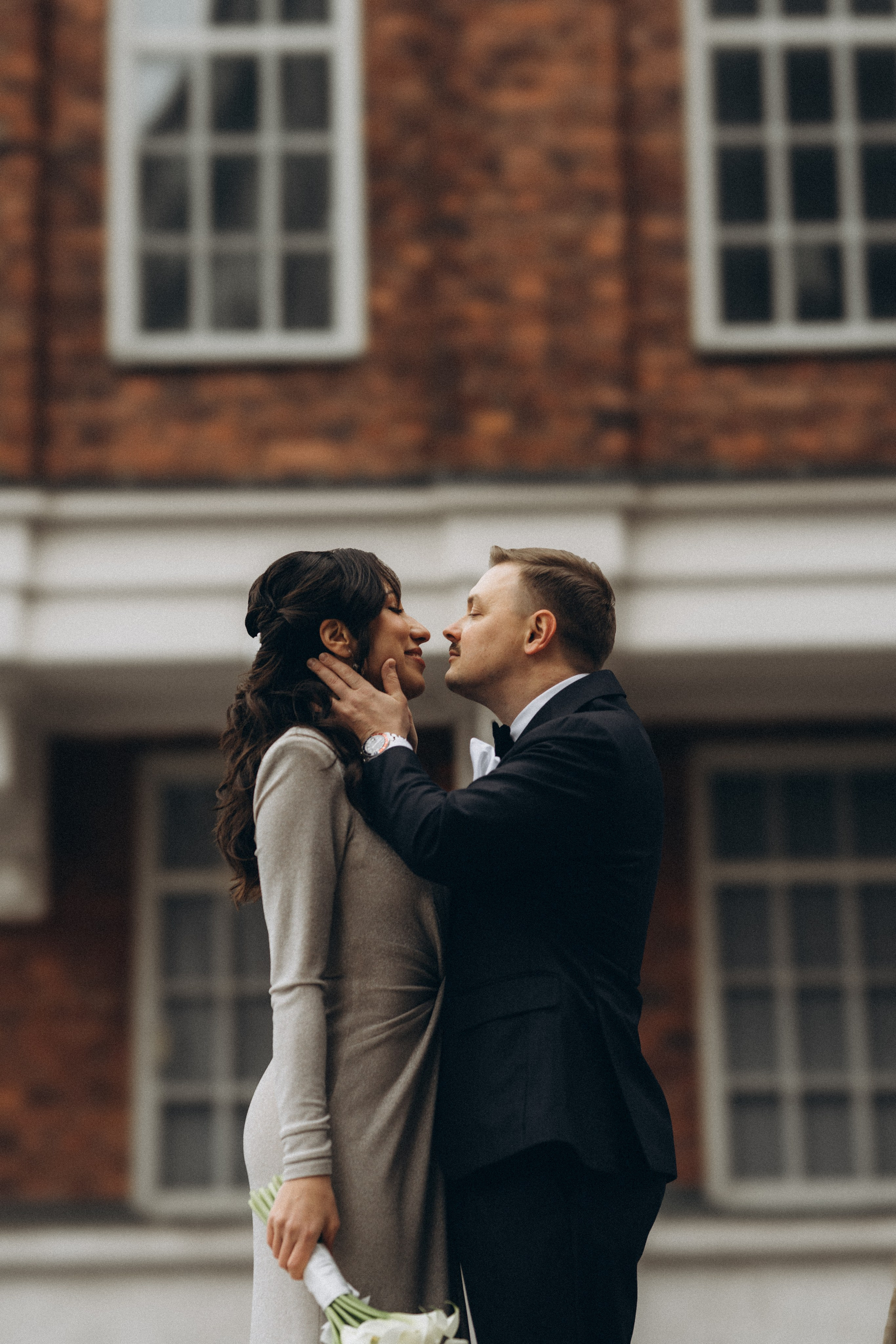 Wedding, city wedding, couple, lovestory, potrait. Wedding and portrait photographer in Helsinki Vickan O