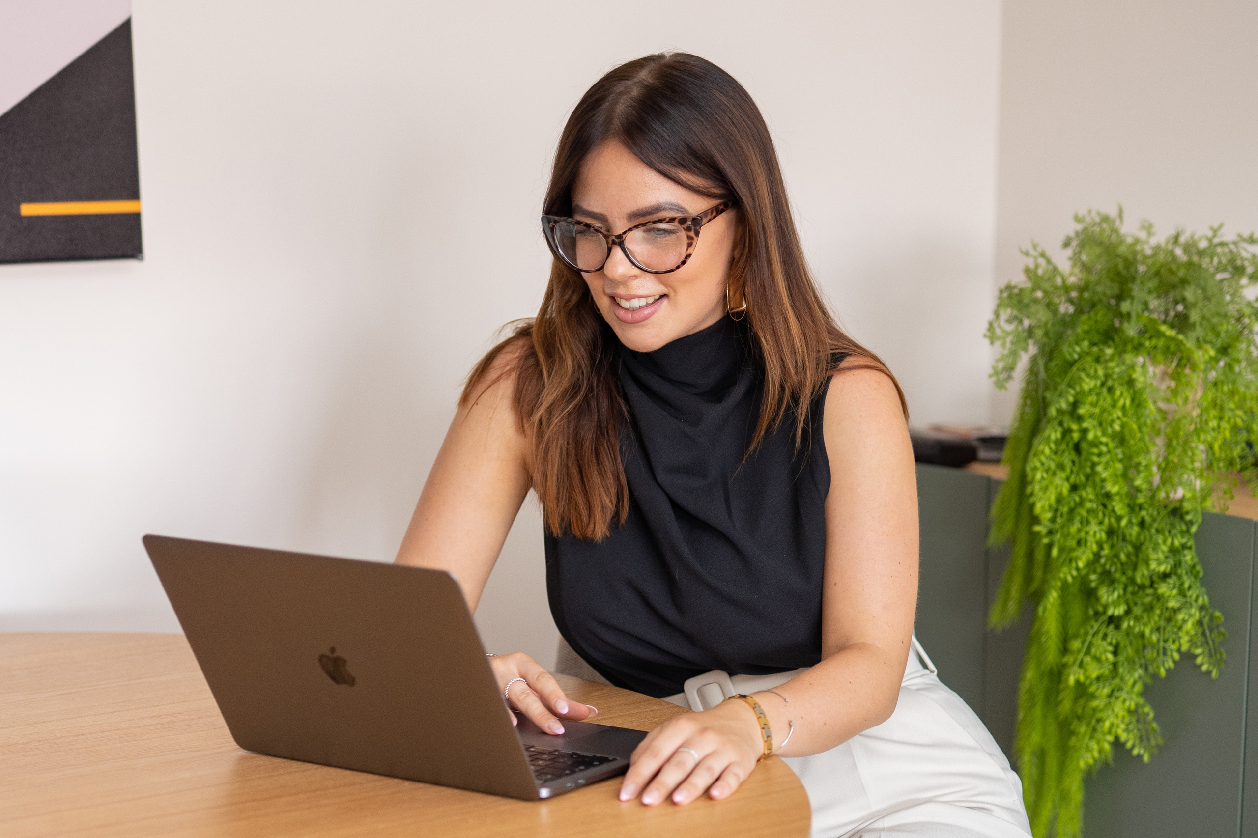 Professional visual content for businesses. Business portrait.  corporate headshots Spain. Photographer in Madrid, Spain. Alyona Belyaninova