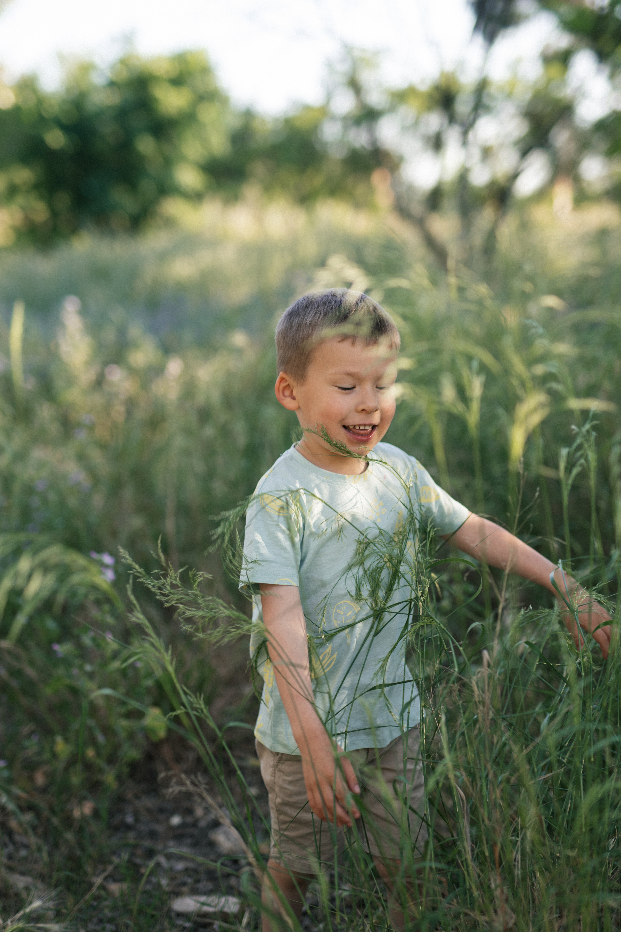 Grandmother with grandson photo shooting. Photographer in Madrid, Spain. Alyona Belyaninova