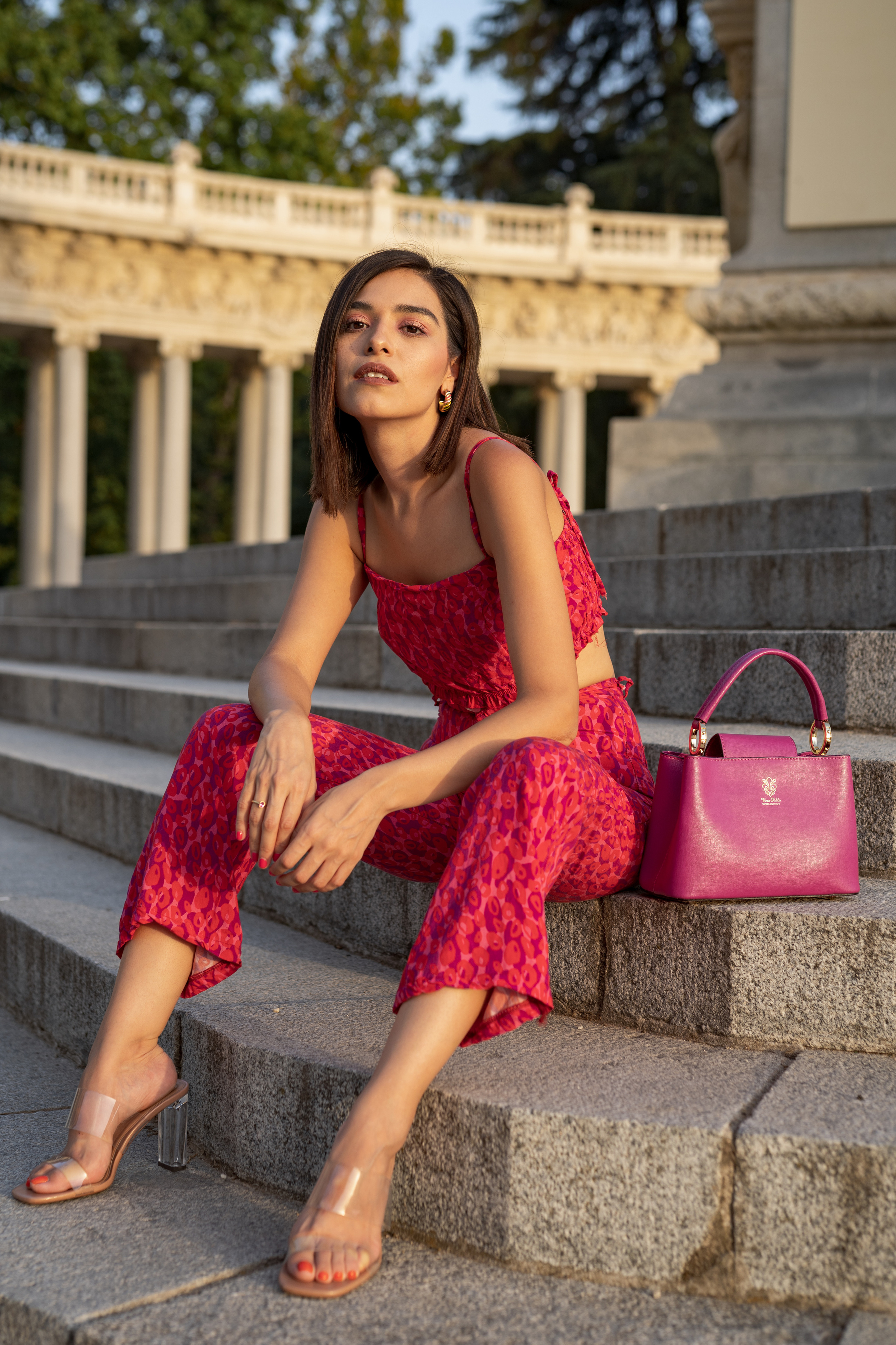 Content photography for influencers. Content development for stylist.  LinkedIn headshot Madrid. Photographer in Madrid, Spain. Alyona Belyaninova