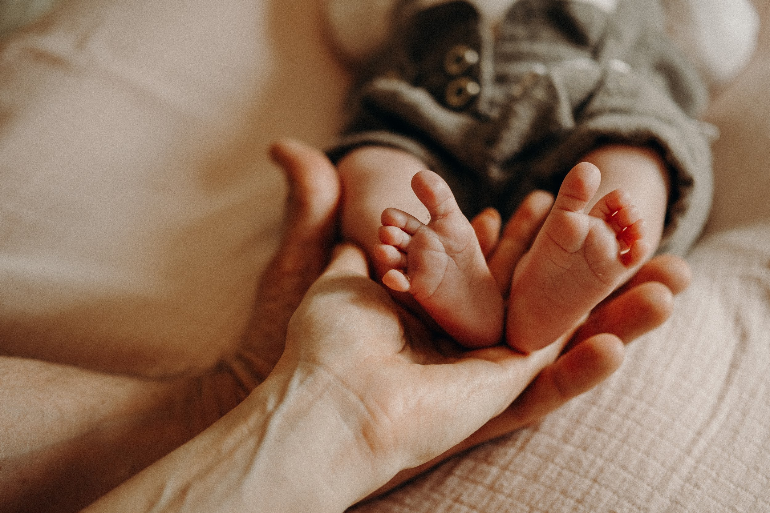 Newborn. Eure authentischen Familien- & Newbornmomente –erzählt in Fotos & Videos