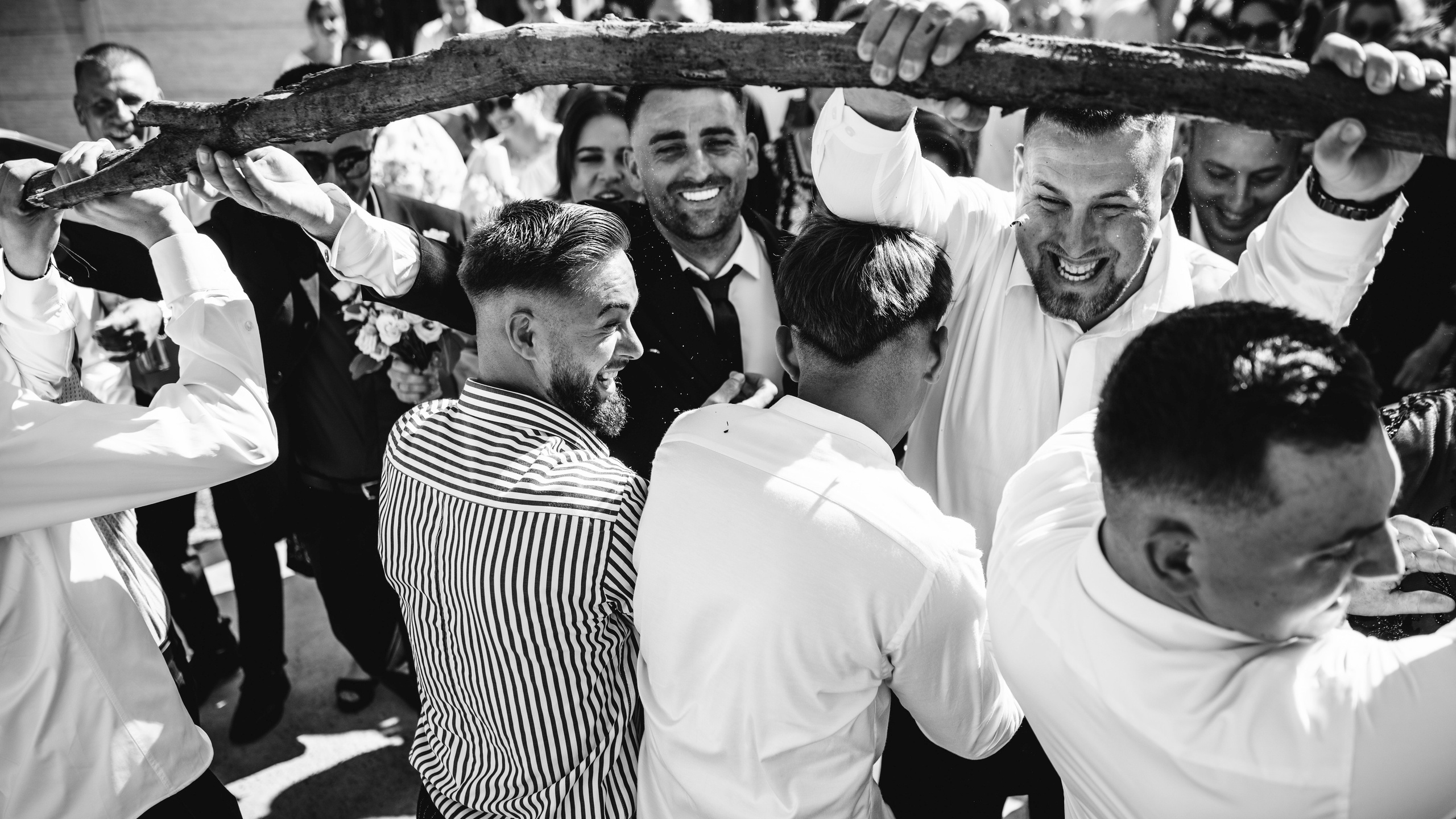 🤎 D a n i e l & S i m o n a - Wedding Day Preview. Wedding & Family Photographer