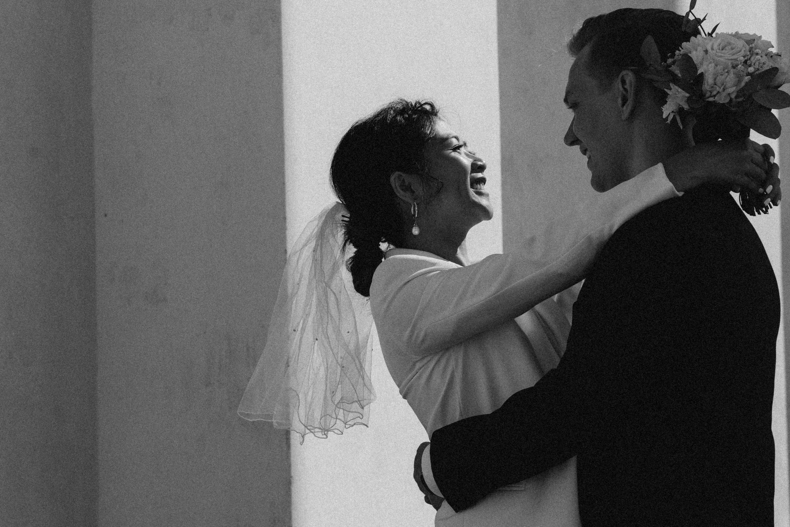 City wedding. Wedding and portrait photographer in Helsinki Vickan O