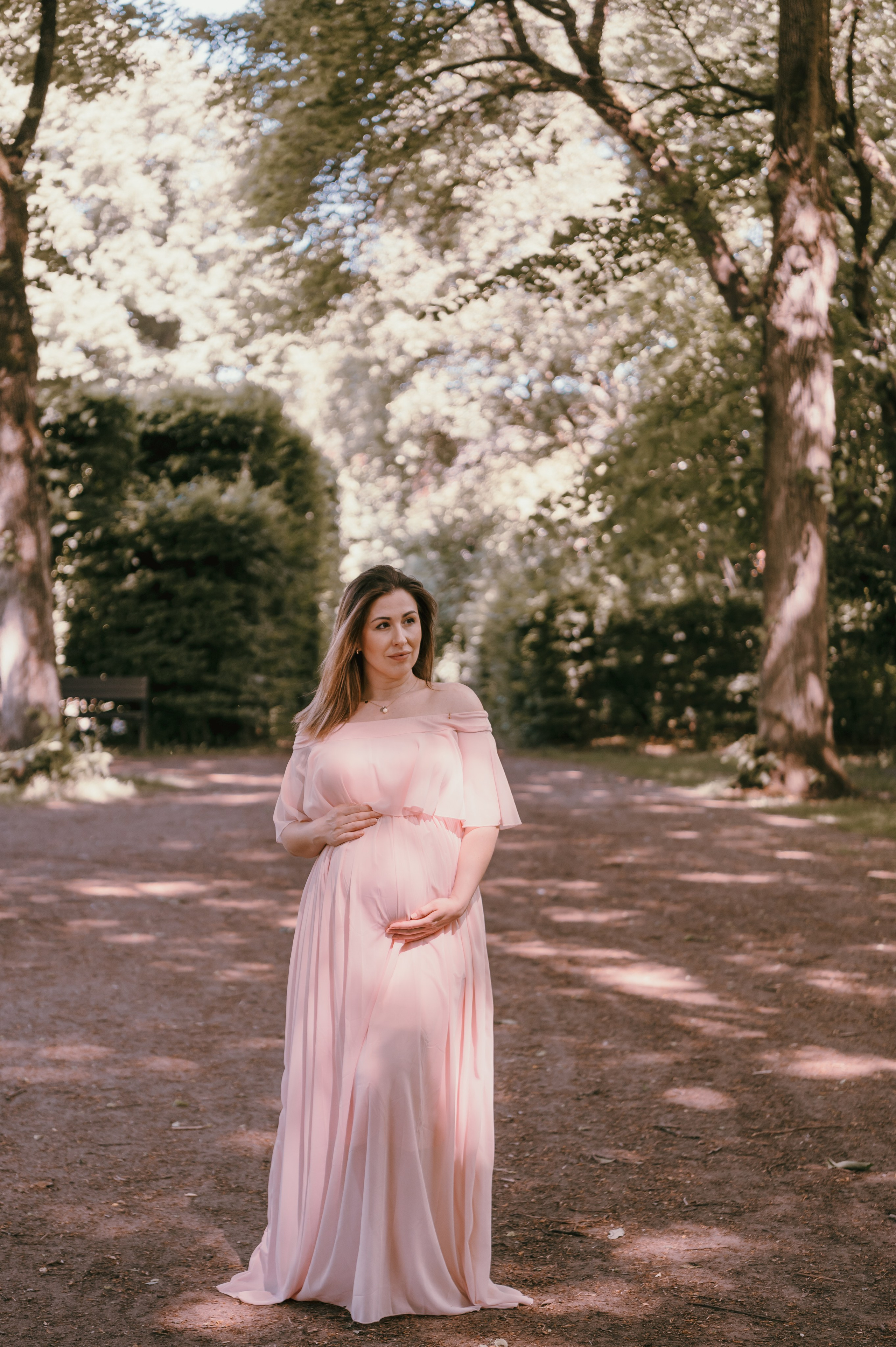 Hayley. Maternity Newborn and Family photographer Hamburg Claire Hambley