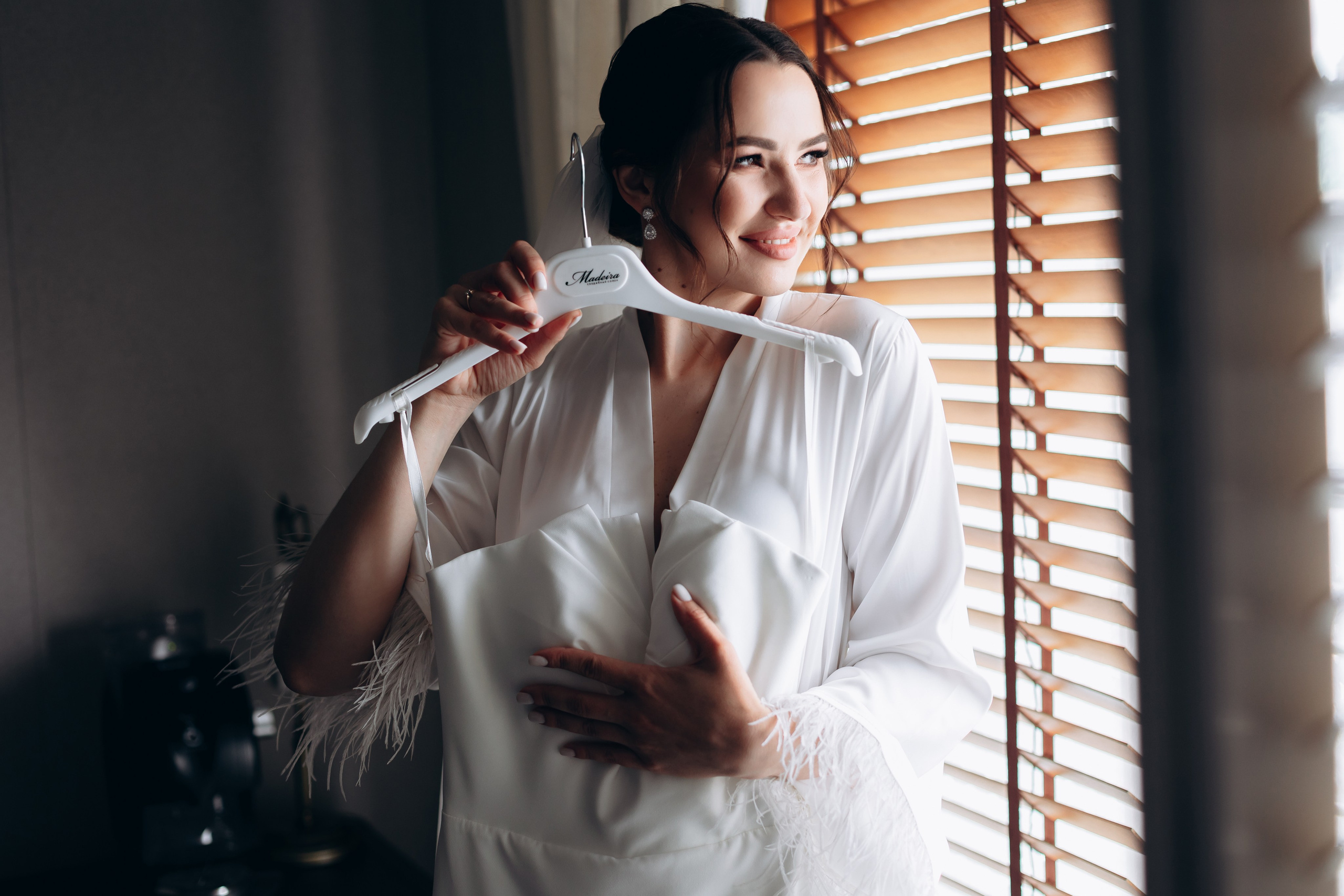 White Wedding. Wedding and Family Photograph