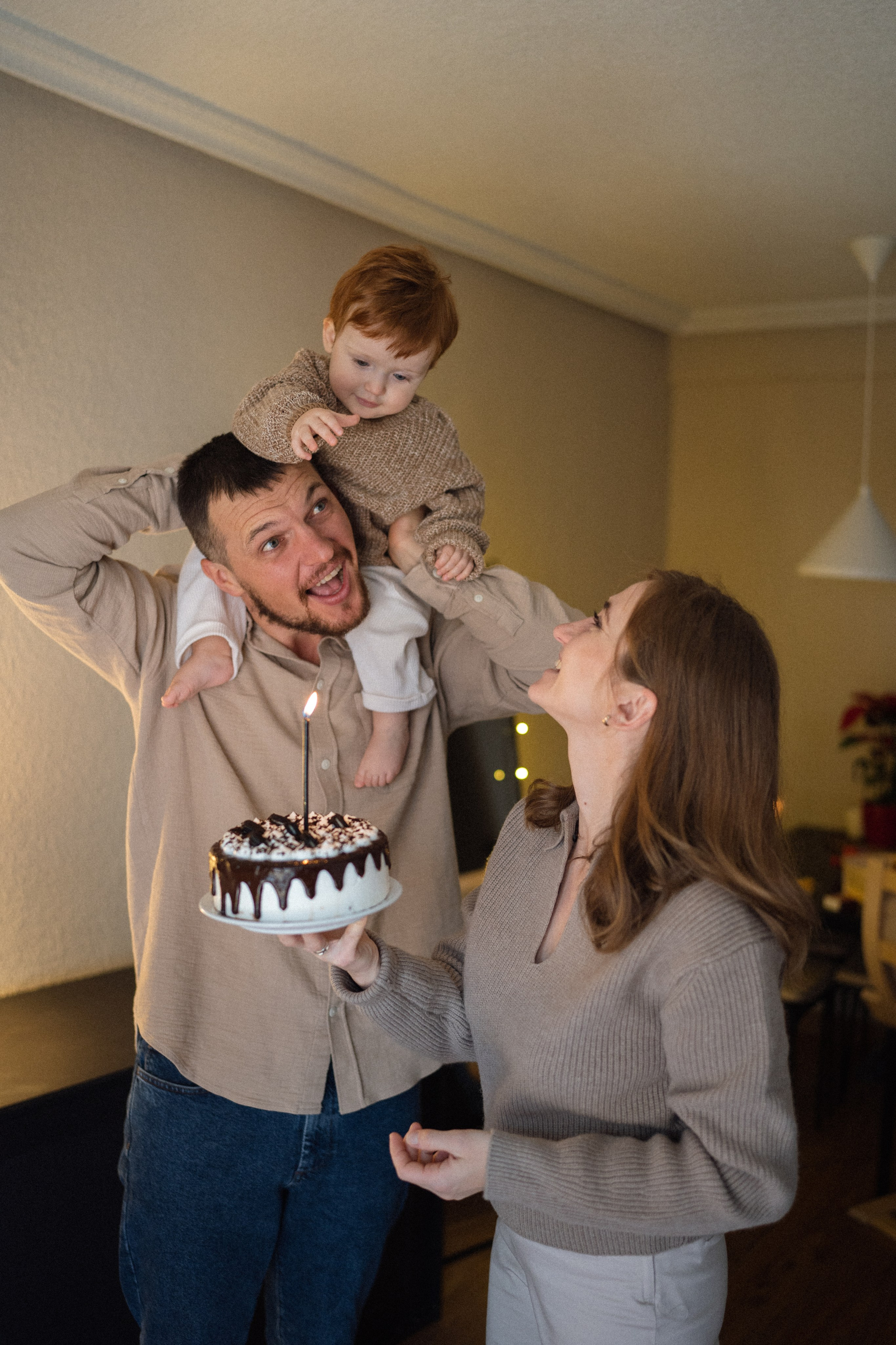 Family Photoshoot Spain with kids. Photographer in Madrid, Spain. Alyona Belyaninova