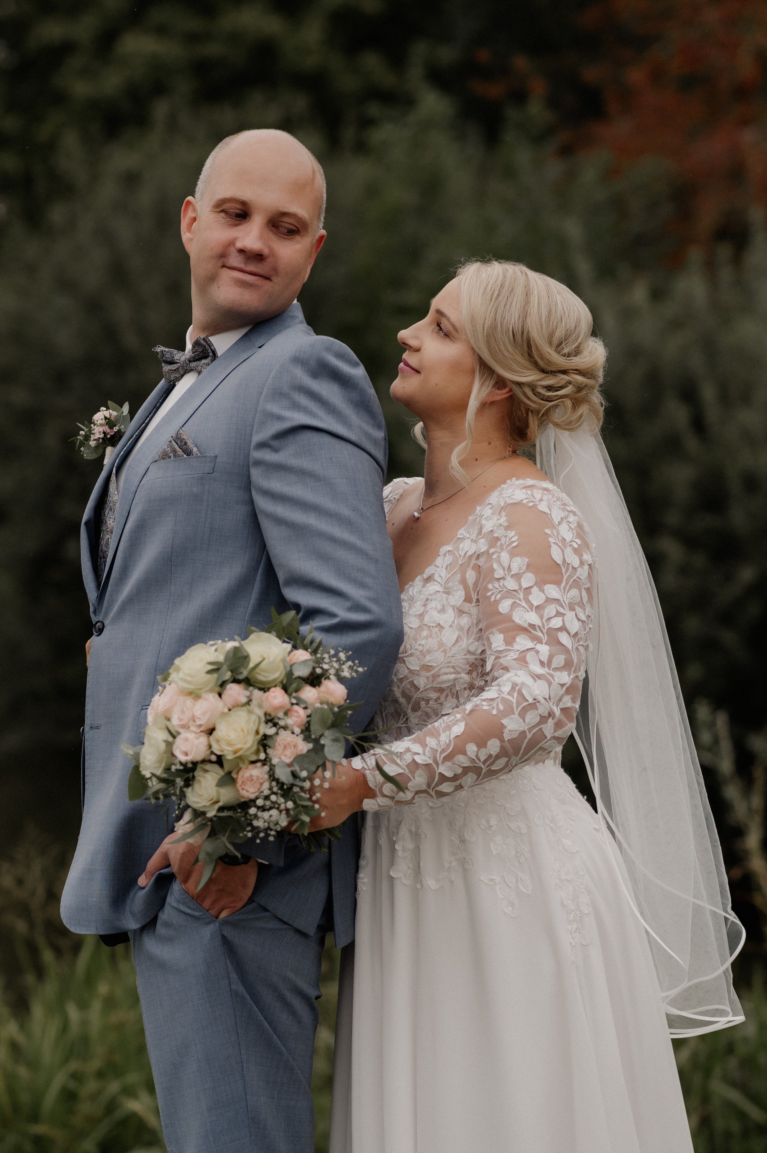 PRE-WEDDING IN WOLFRAMS-ESCHENBACH. Photographer in Nuremberg Irina Mehnert from Ansbach