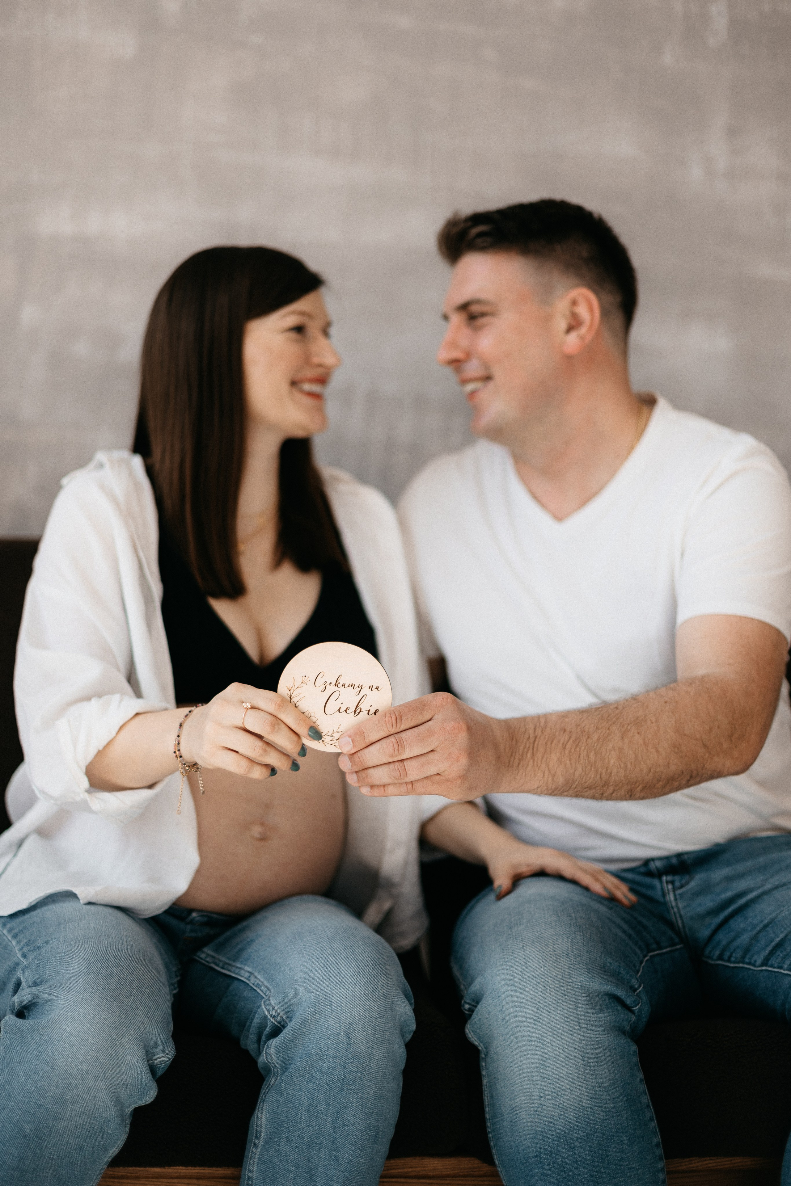 Pełna emocji fotografia sesja ciążowa lifestyle | Natalia Malinowska Fotografia | Augustów Warszawa. Natalia Malinowska Fotografia | Fotograf ślubny i rodzinny Augustów Warszawa