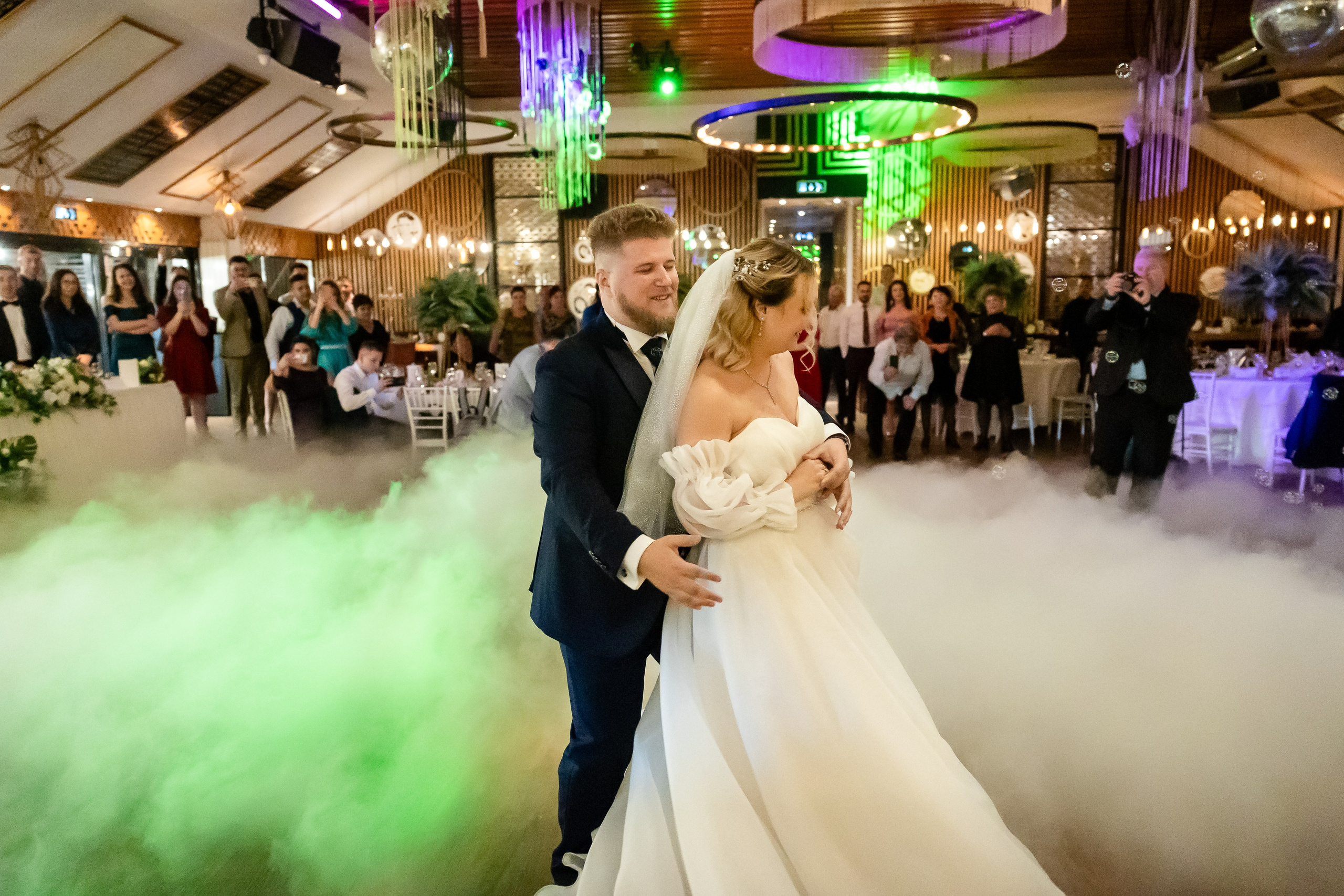 Nunta Velveto Pool. MDimaFotoStudio. Fotograf de nuntă, evenimente private și de familie