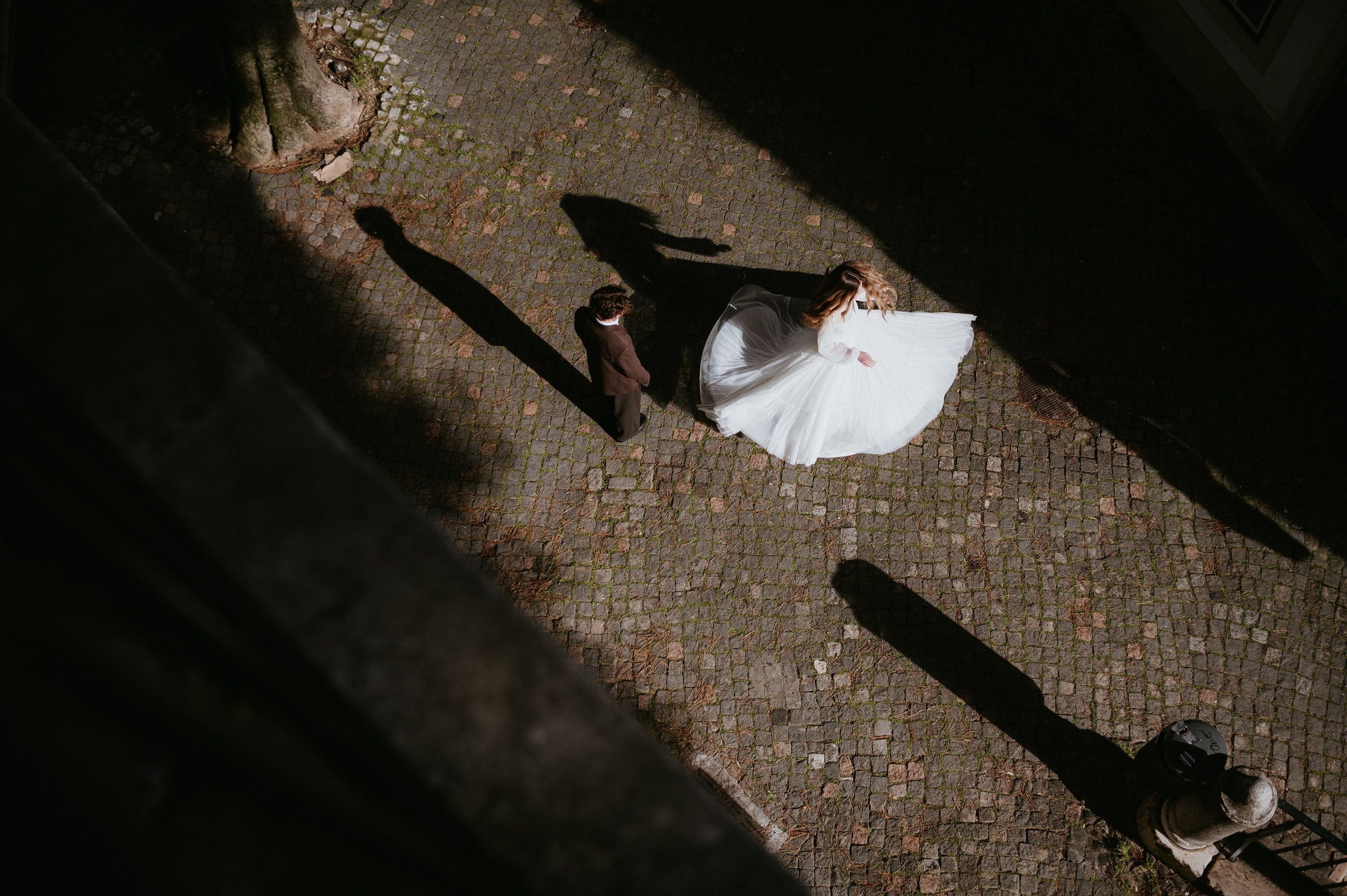 Ședință foto romantică în Lisabona – Inspirație pentru fotografiile de nuntă. Valentin Melen - fotograf de nunta 🤍