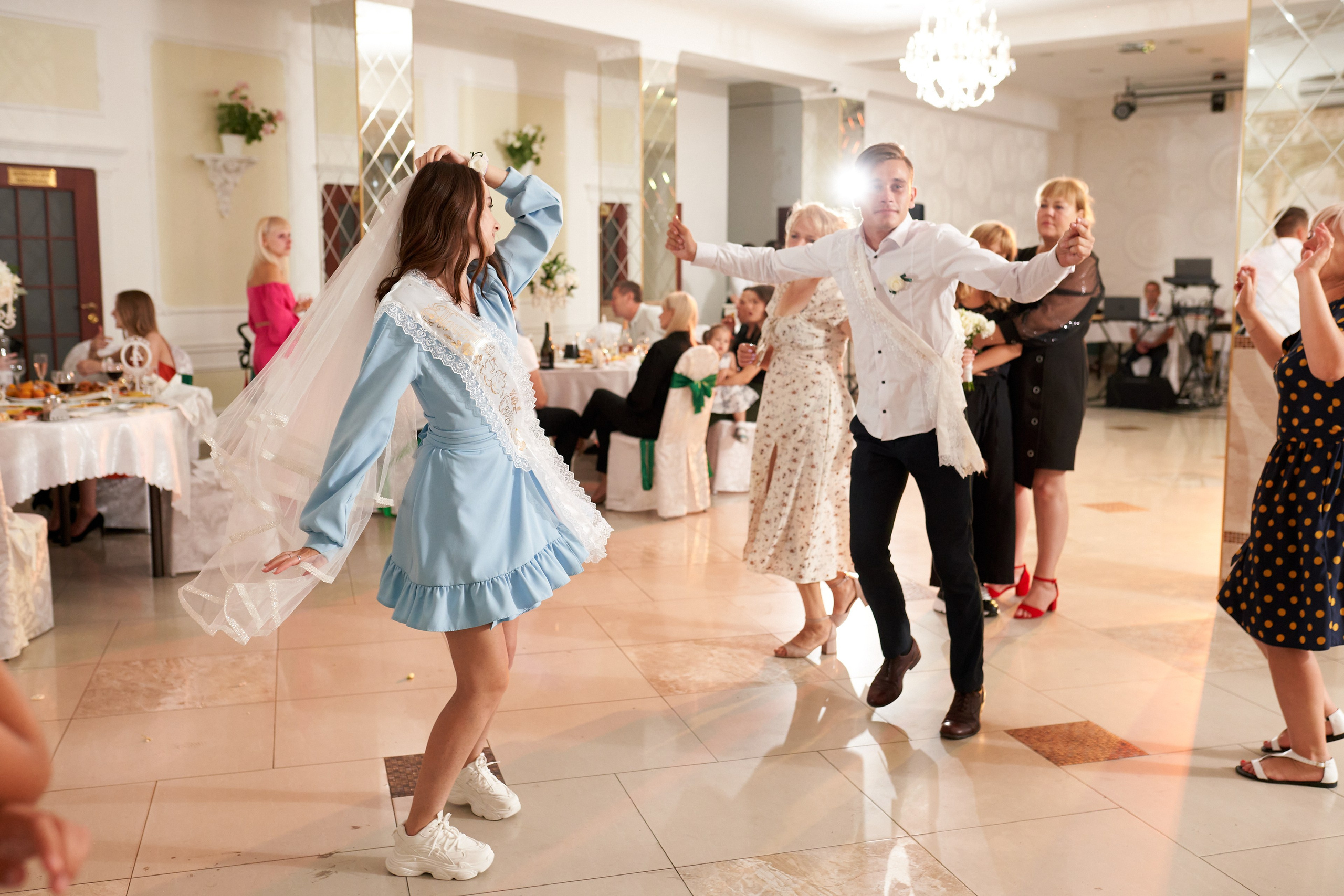 Николай и Антига. Дмитрий и Каролина Тофан