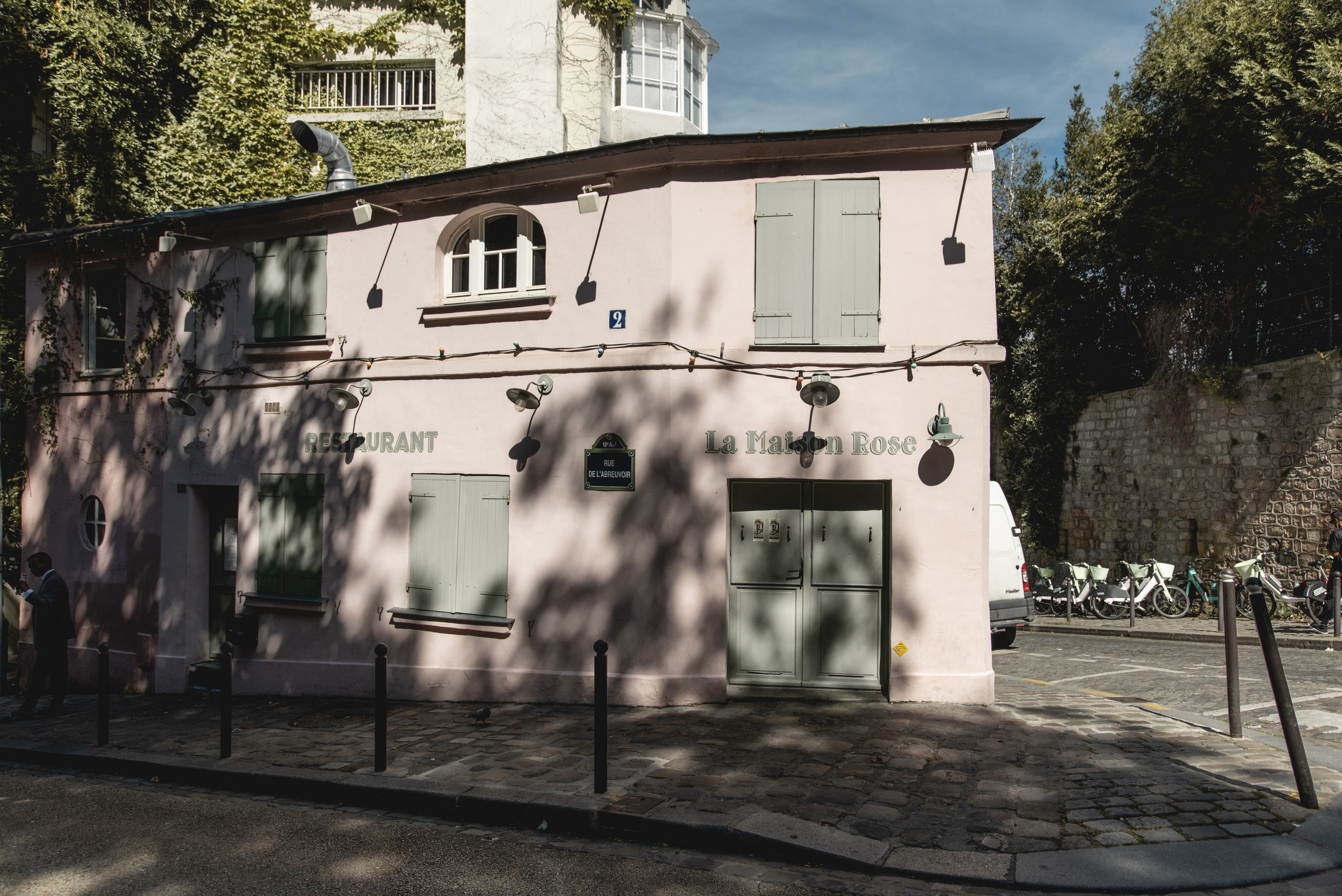 Paris. Photographe sur Cote d’Azur. Portraits de familles, couples, enfants, événements