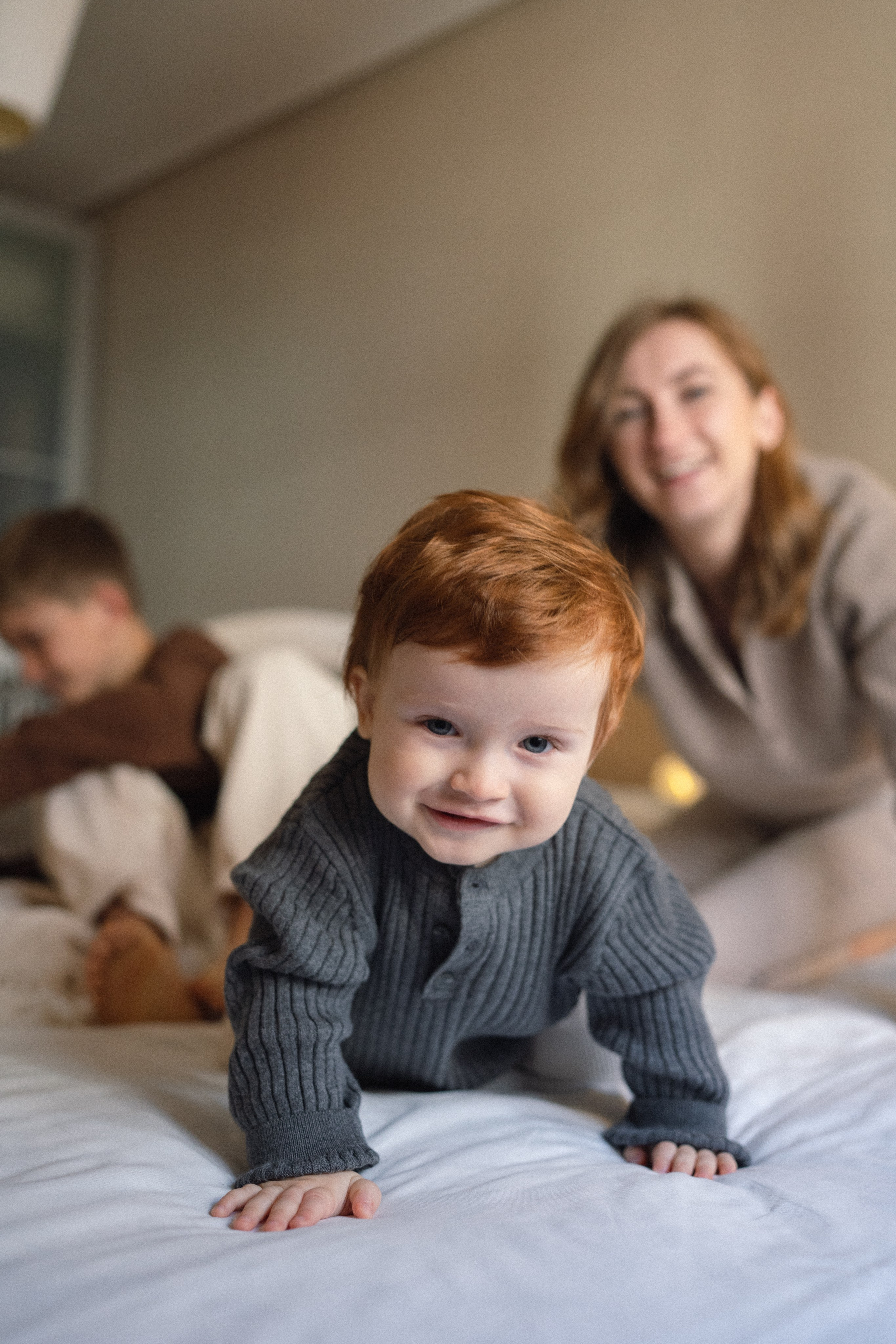 Family Photoshoot Spain with kids. Photographer in Madrid, Spain. Alyona Belyaninova