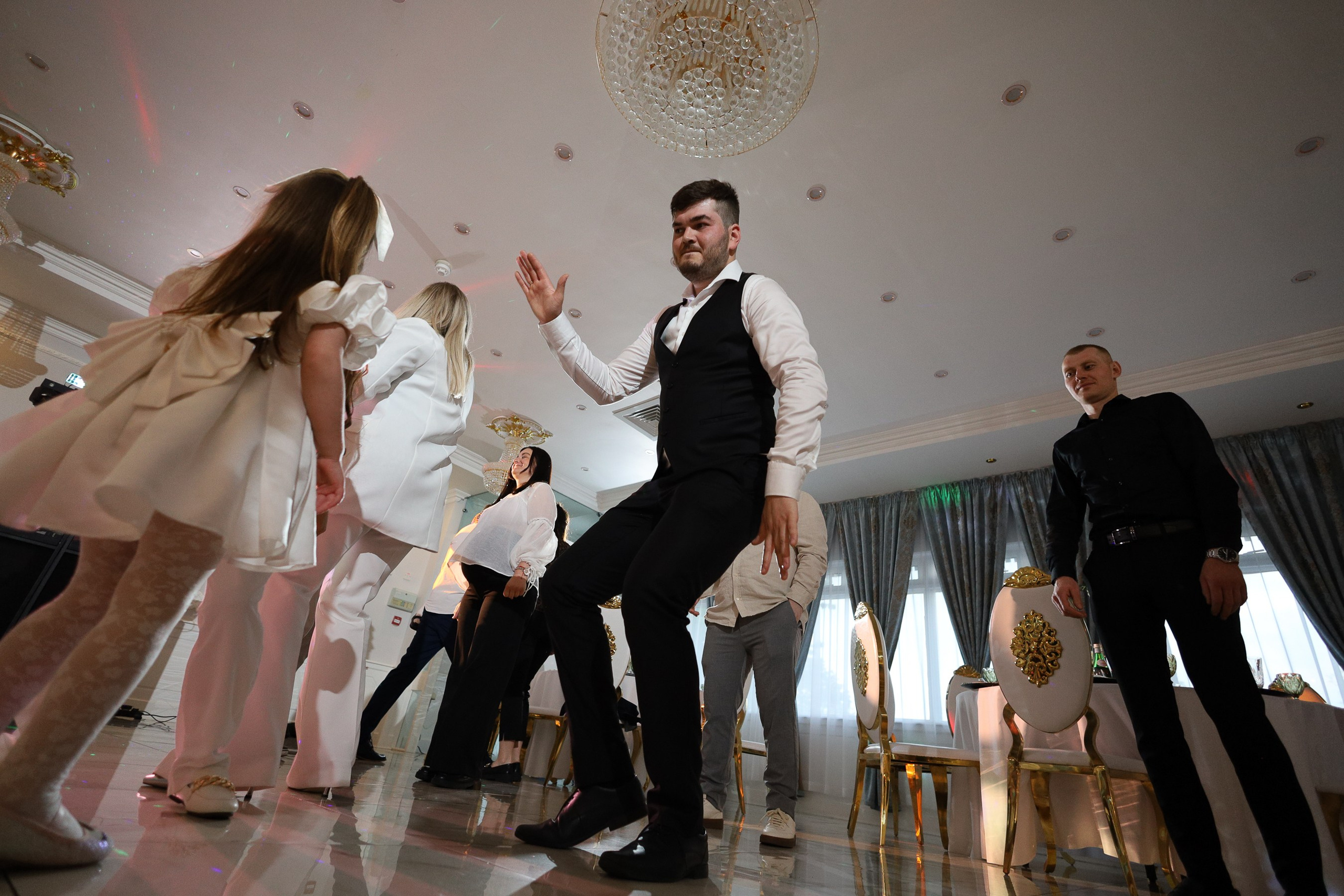 Parties. Https://valphoto.wfolio.pro/