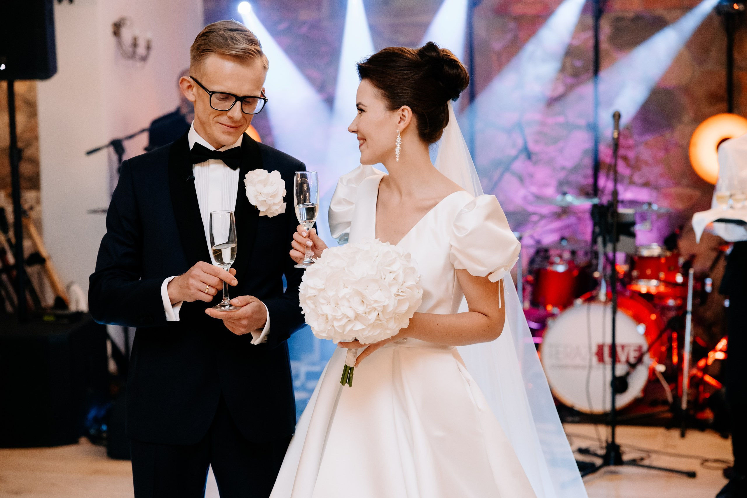 Wiki ♡ Przemek. Fotograf Ślubny Warszawa - Sesje Biznesowe Rodzinne Eventy