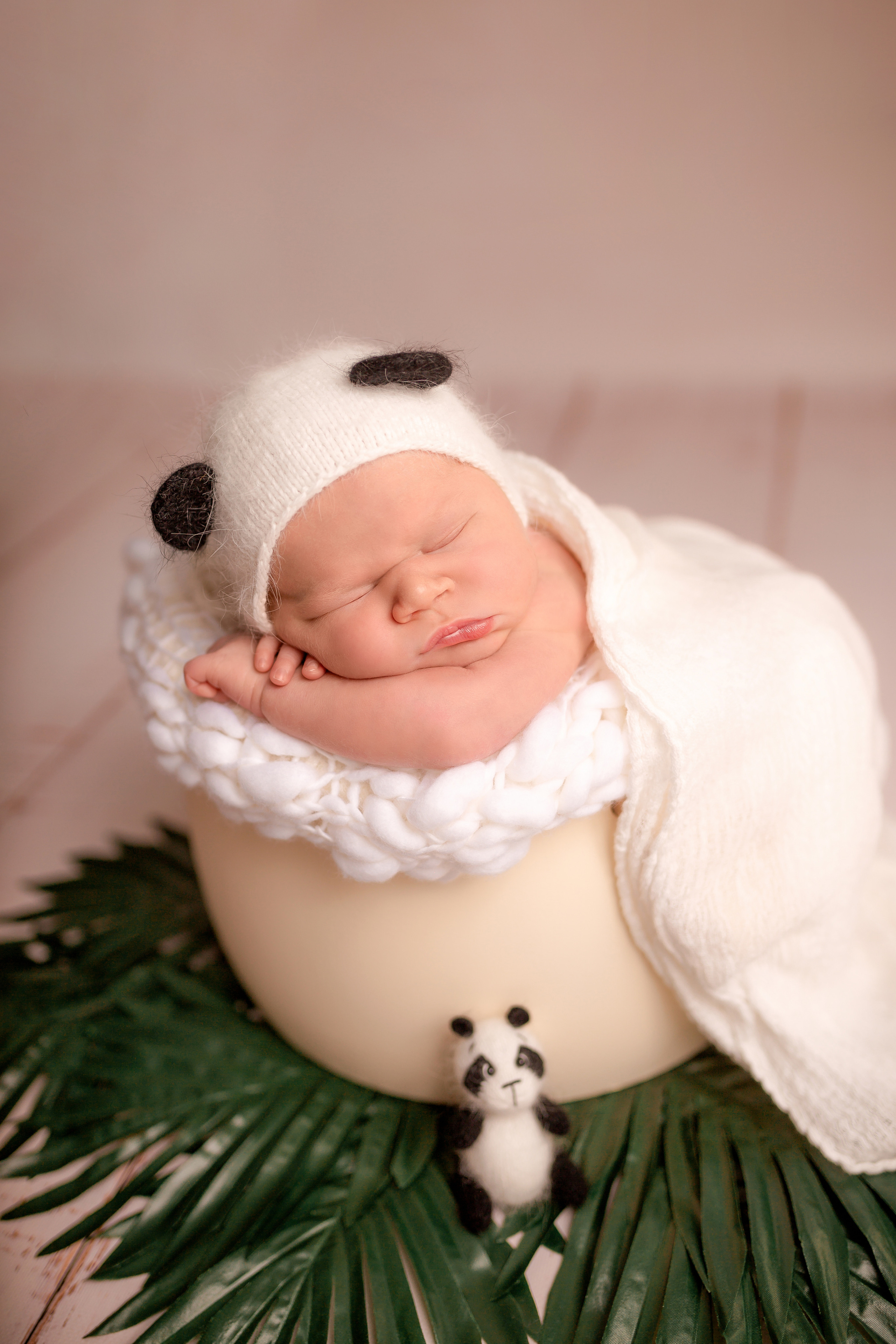 Neugeborene. Neugeborenen, Kinder, Familie Fotografin Oberhausen NRW Marina Lykov